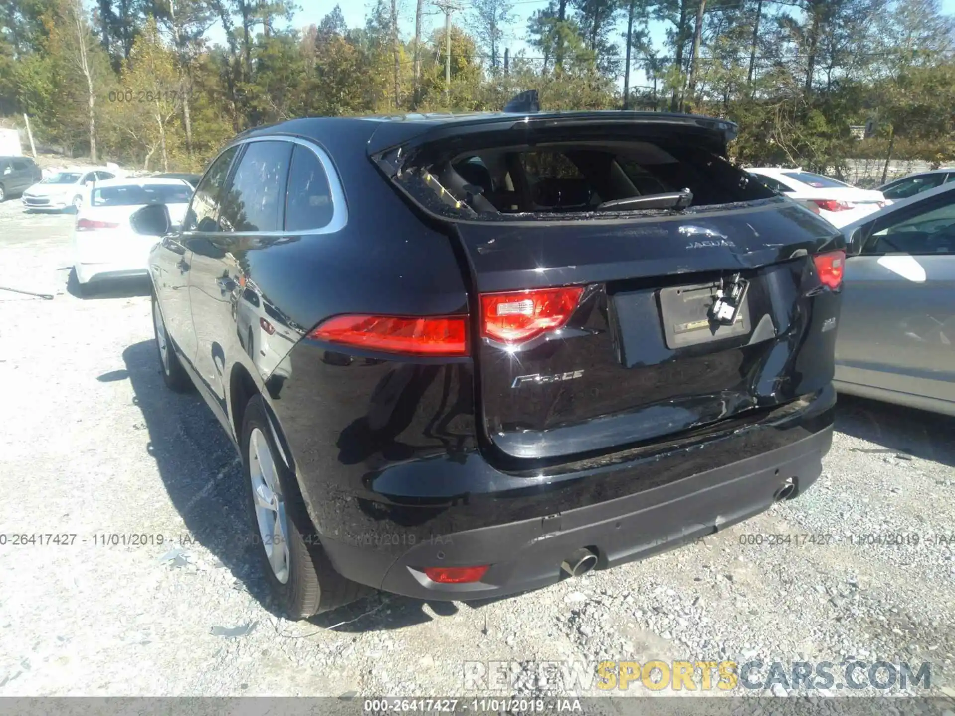 3 Фотография поврежденного автомобиля SADCJ2FX6KA399010 JAGUAR F-PACE 2019