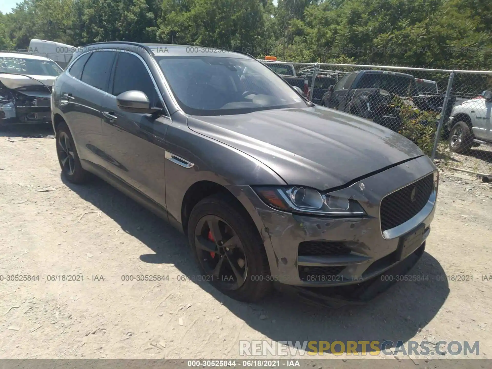 1 Photograph of a damaged car SADCJ2FX7KA365741 JAGUAR F-PACE 2019