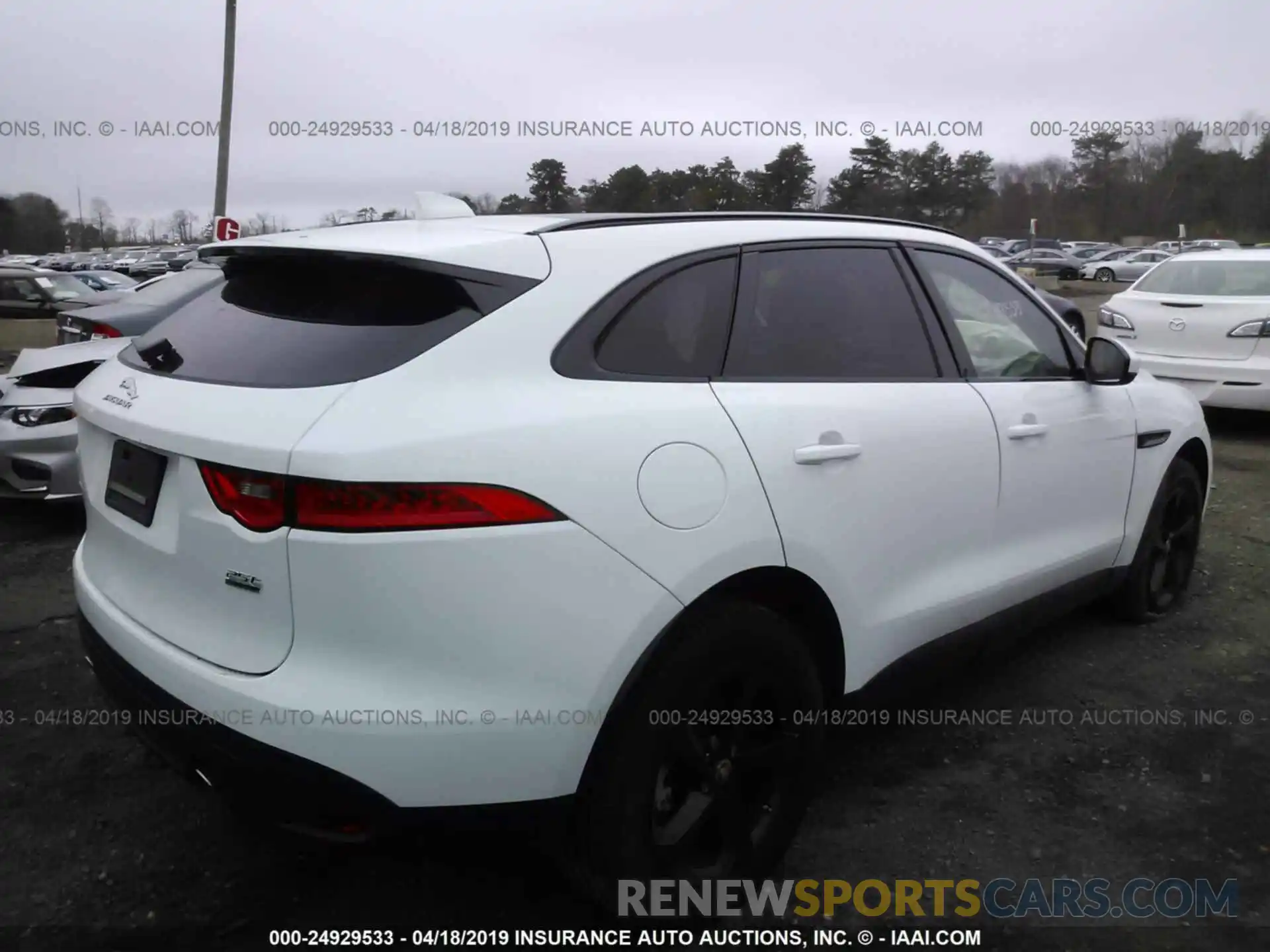 4 Photograph of a damaged car SADCJ2FX7KA393538 JAGUAR F-PACE 2019