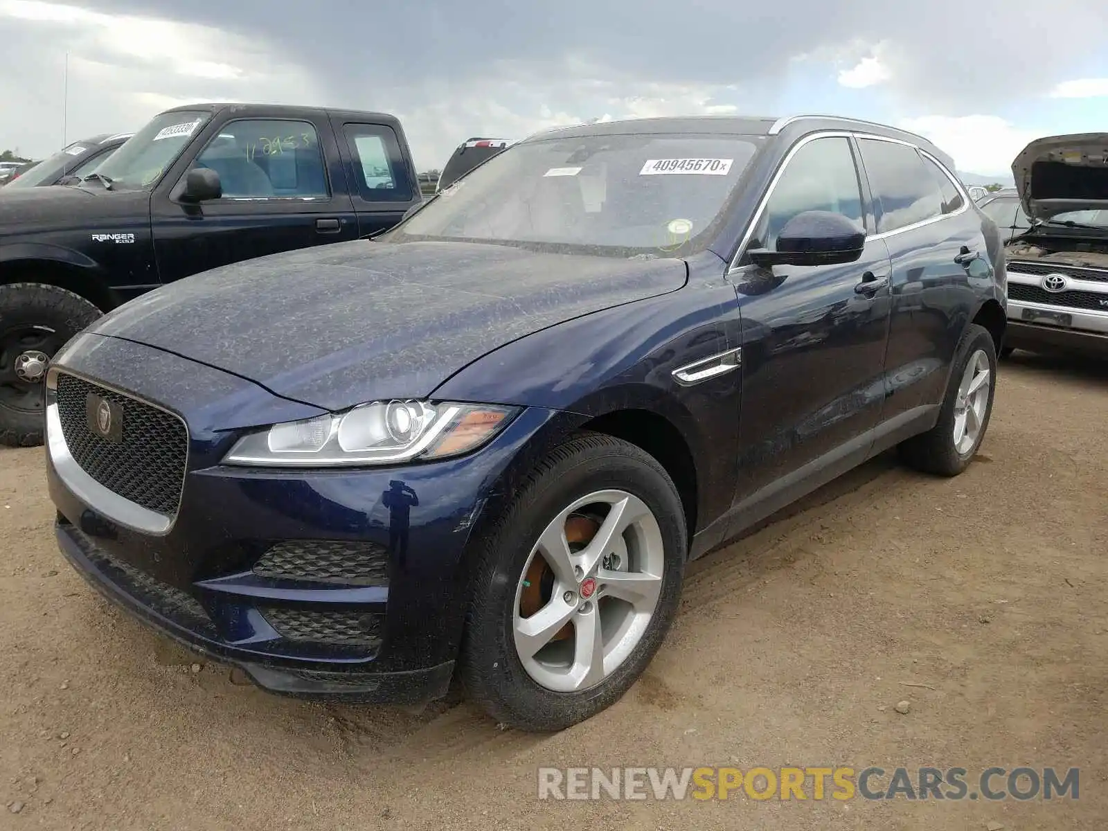 2 Фотография поврежденного автомобиля SADCJ2FX7KA609758 JAGUAR F-PACE 2019