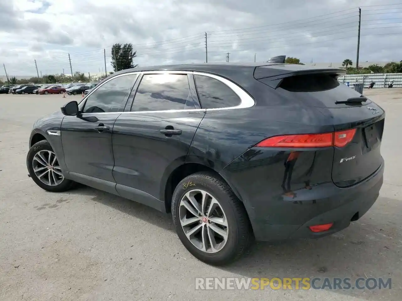 2 Фотография поврежденного автомобиля SADCJ2FX7KA615446 JAGUAR F-PACE 2019