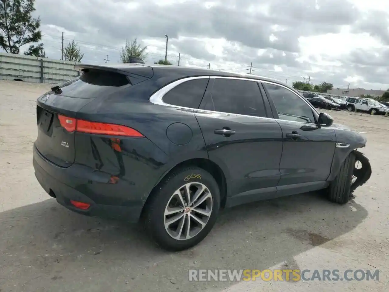 3 Фотография поврежденного автомобиля SADCJ2FX7KA615446 JAGUAR F-PACE 2019