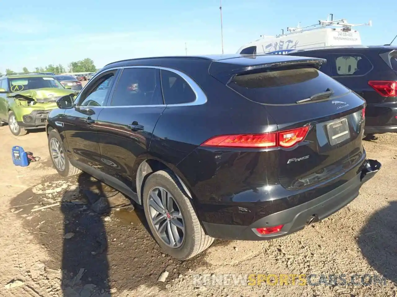 3 Фотография поврежденного автомобиля SADCJ2FX8KA395976 JAGUAR F-PACE 2019