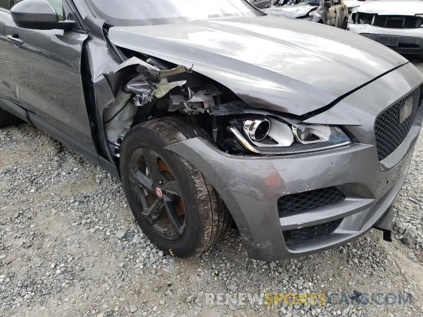 9 Фотография поврежденного автомобиля SADCJ2FX8KA397419 JAGUAR F-PACE 2019