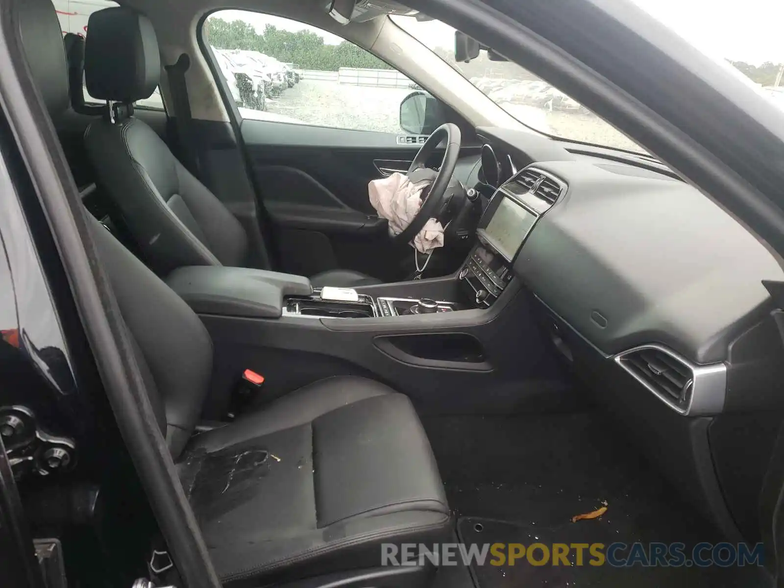 5 Photograph of a damaged car SADCJ2FX8KA616296 JAGUAR F-PACE 2019