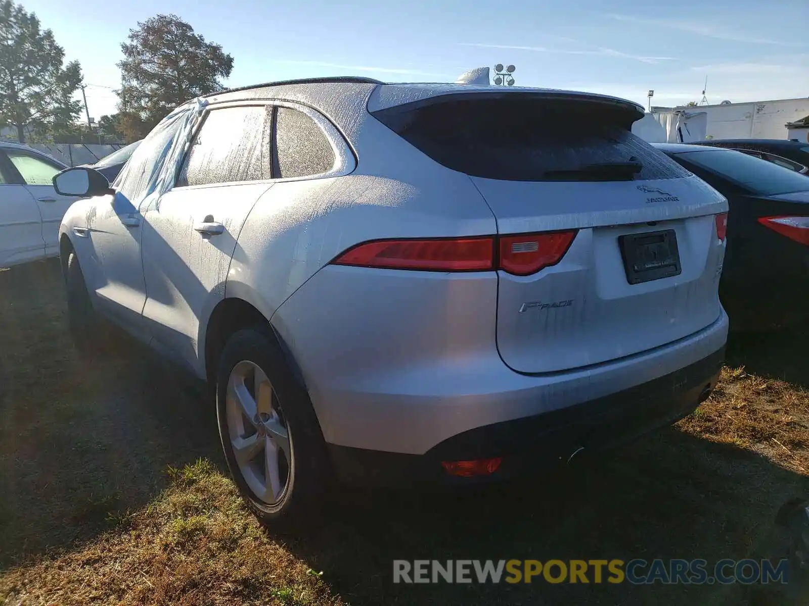 3 Photograph of a damaged car SADCJ2FX9KA356362 JAGUAR F-PACE 2019