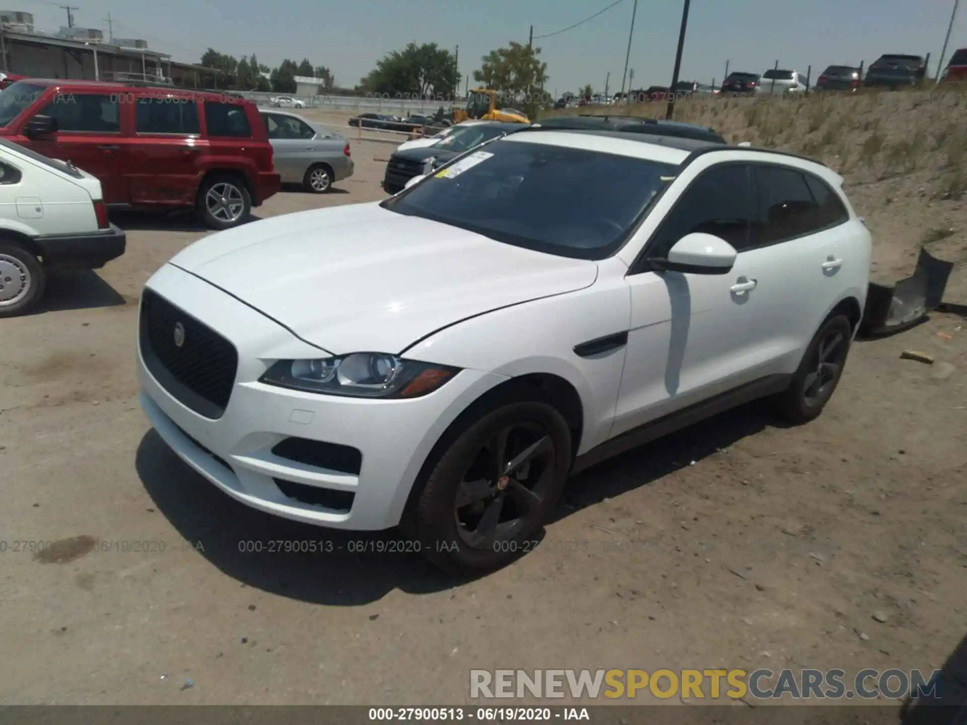 2 Фотография поврежденного автомобиля SADCJ2FX9KA600723 JAGUAR F-PACE 2019