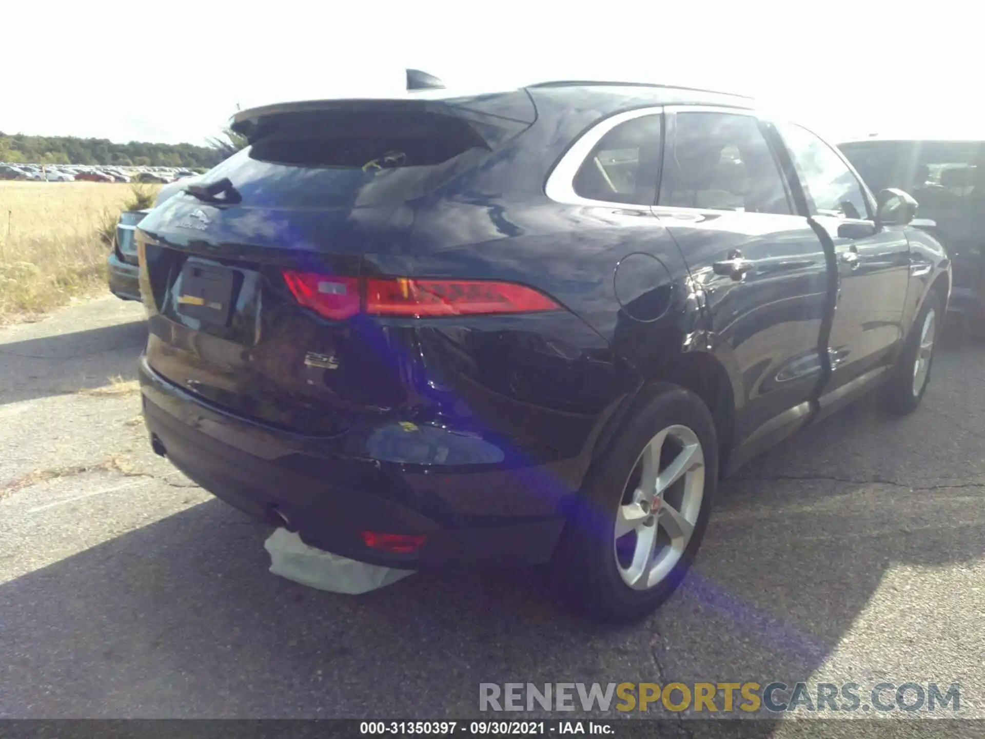 4 Photograph of a damaged car SADCJ2FX9KA600950 JAGUAR F-PACE 2019