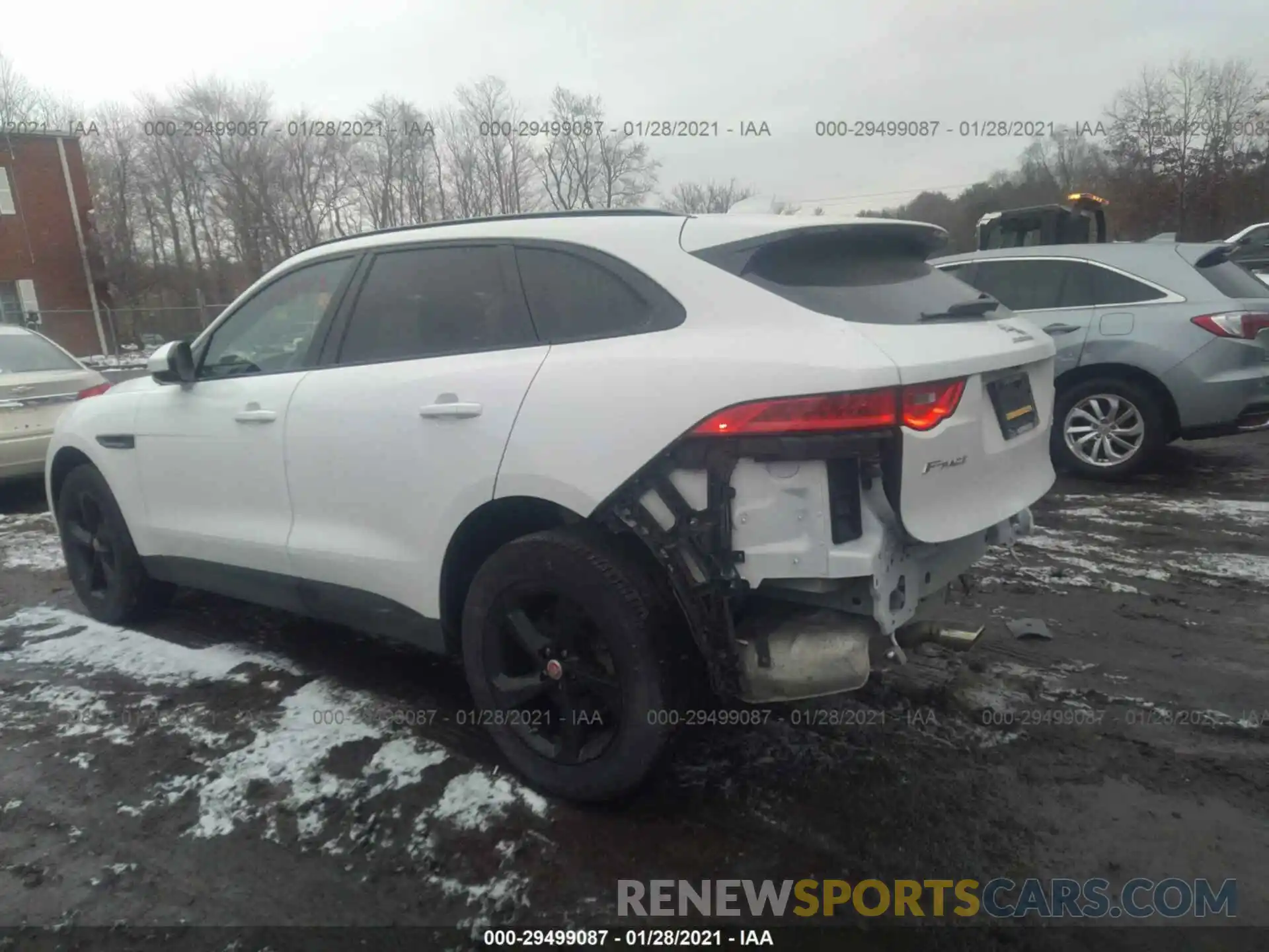 3 Фотография поврежденного автомобиля SADCJ2FXXKA393727 JAGUAR F-PACE 2019