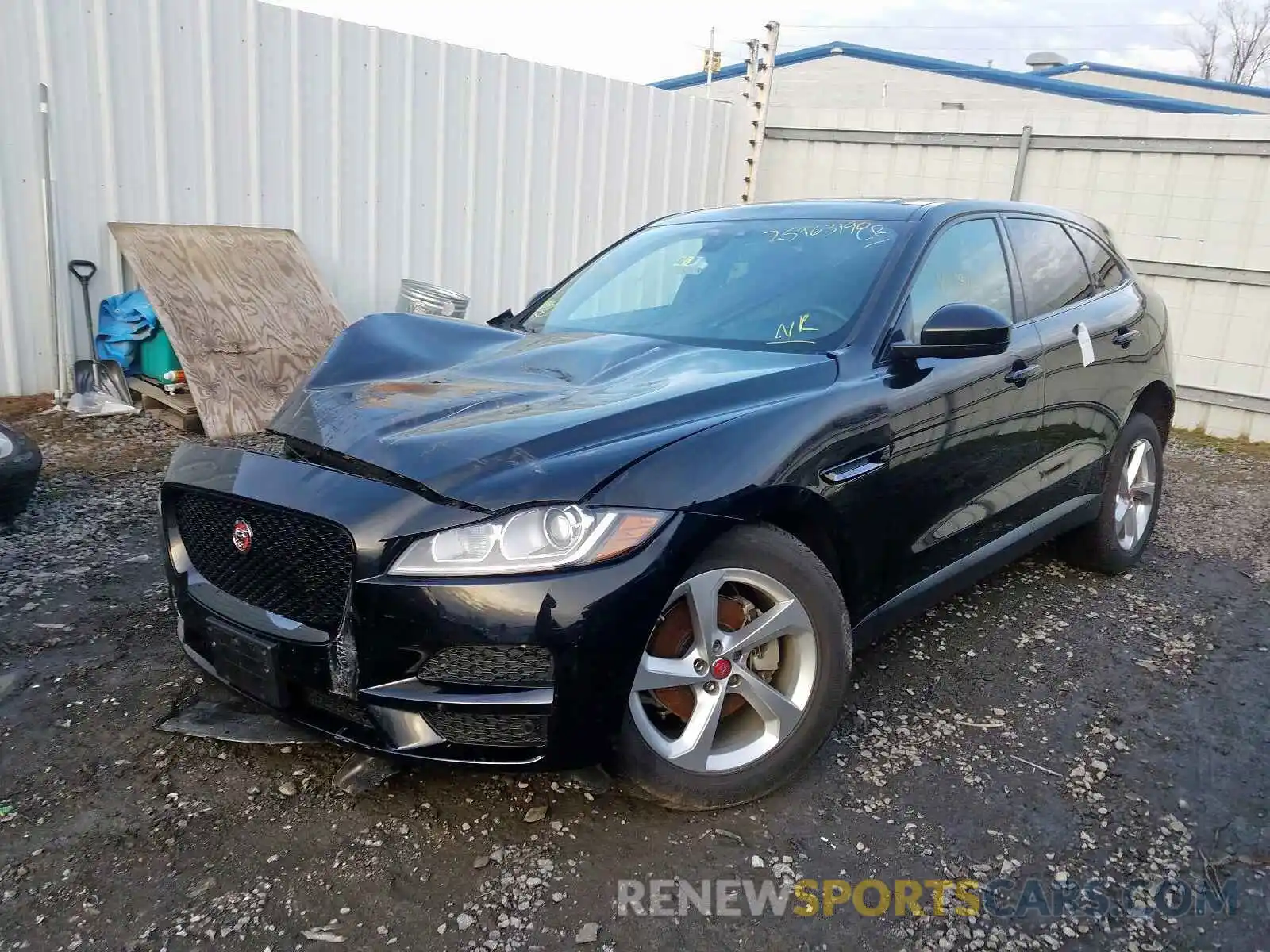 2 Фотография поврежденного автомобиля SADCJ2FXXKA601735 JAGUAR F-PACE 2019