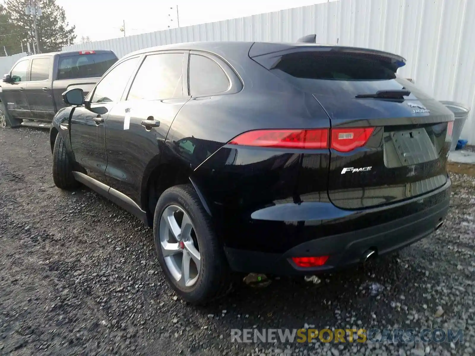 3 Фотография поврежденного автомобиля SADCJ2FXXKA601735 JAGUAR F-PACE 2019