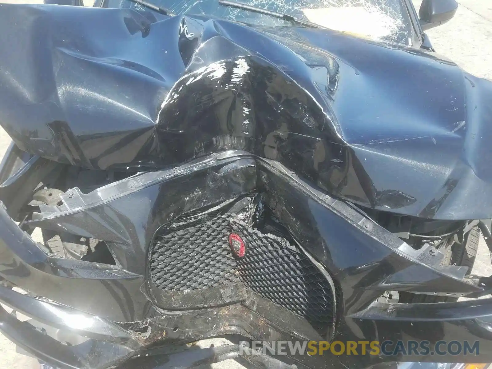 7 Photograph of a damaged car SADCJ2FXXKA601895 JAGUAR F-PACE 2019