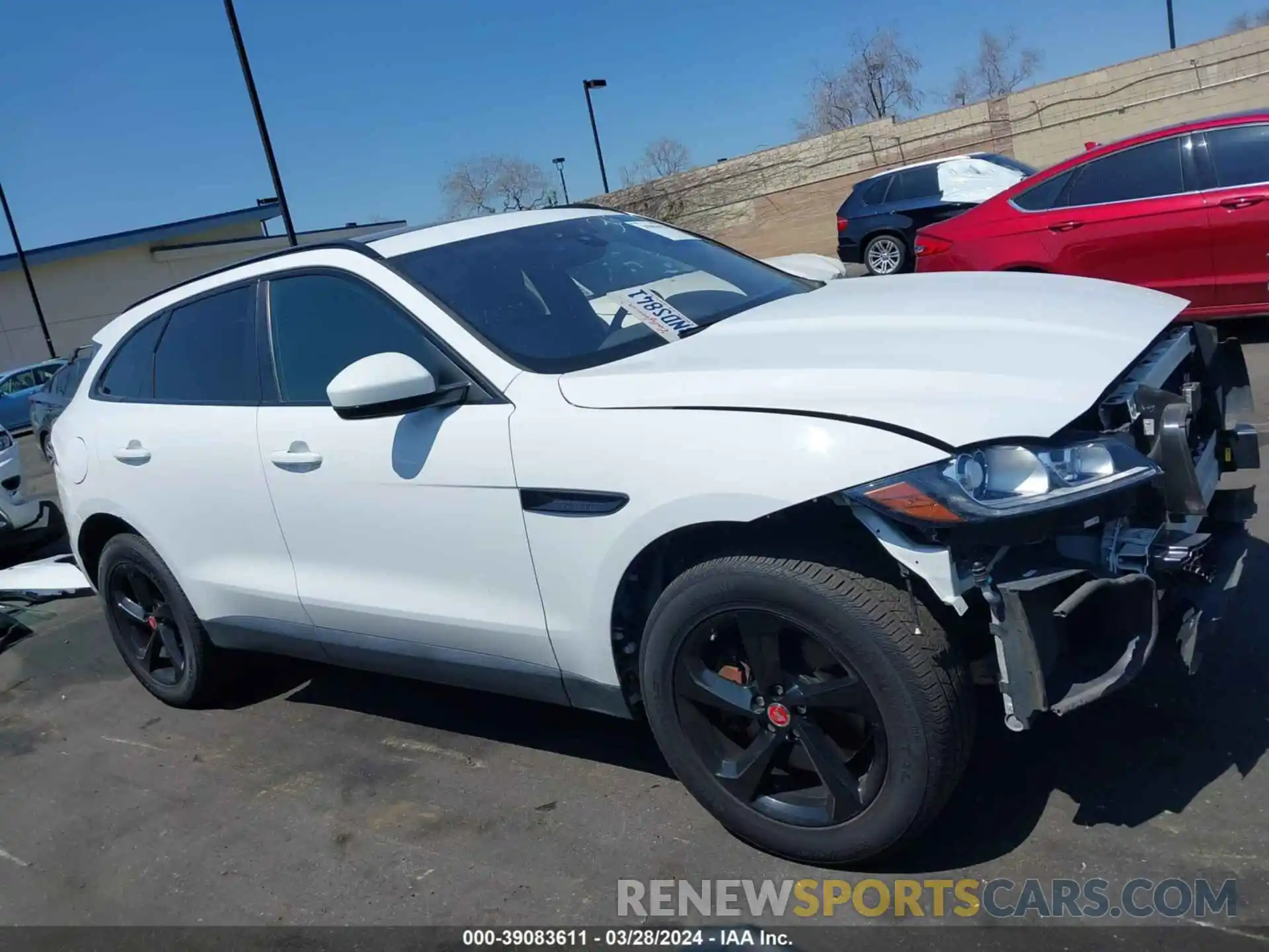 14 Photograph of a damaged car SADCJ2GX2KA368559 JAGUAR F-PACE 2019