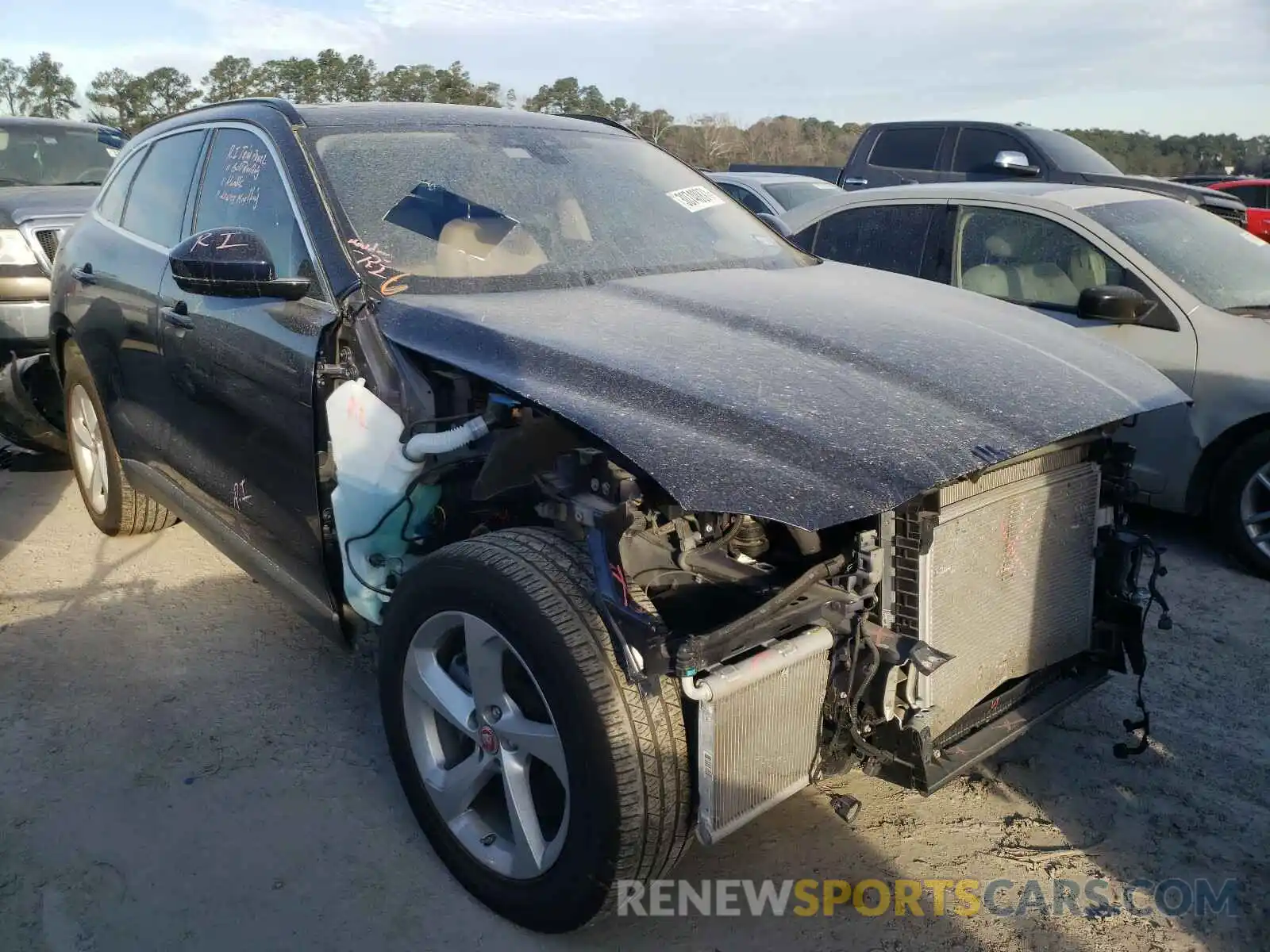 1 Photograph of a damaged car SADCJ2GX7KA605952 JAGUAR F-PACE 2019