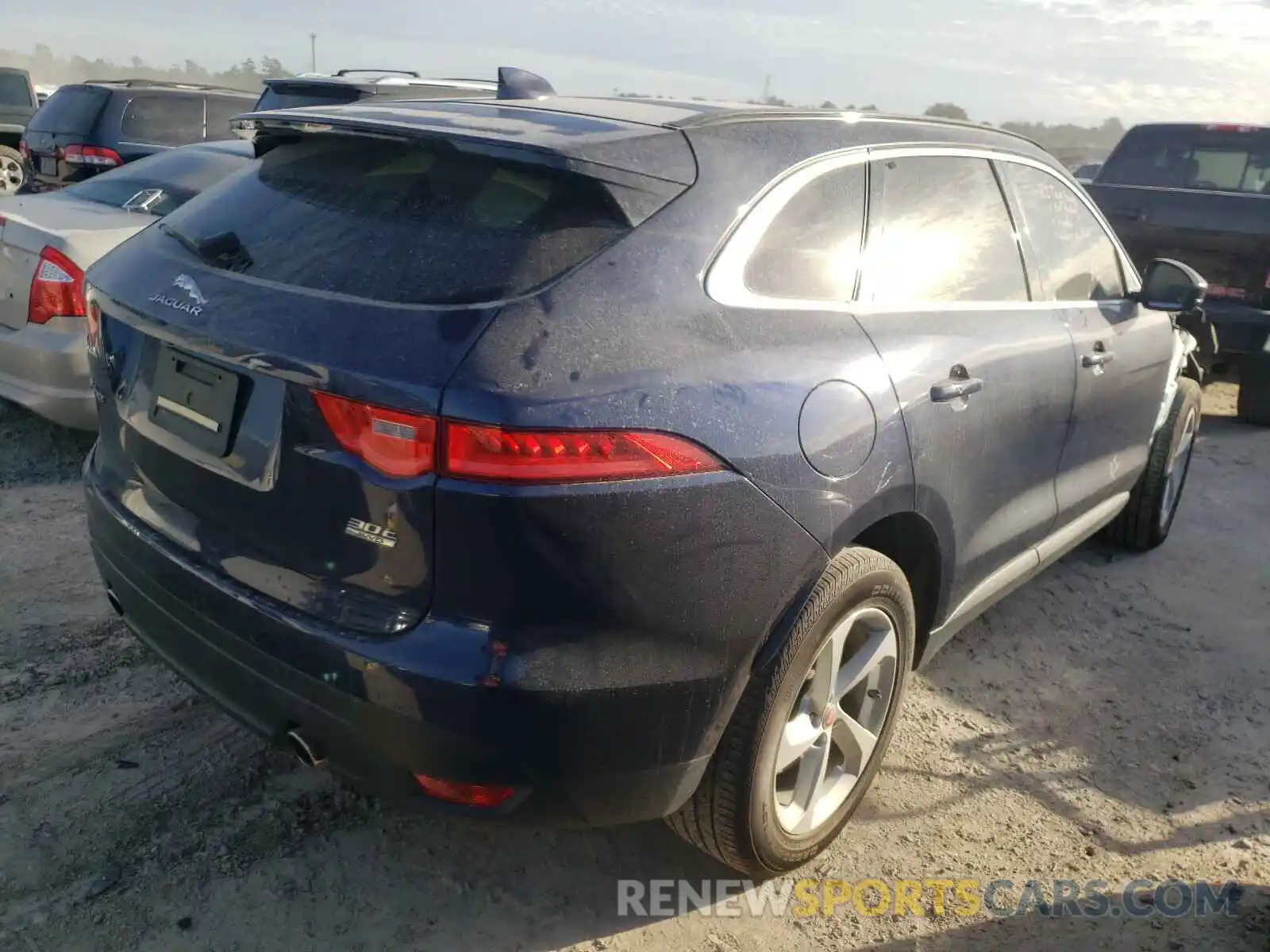 4 Фотография поврежденного автомобиля SADCJ2GX7KA605952 JAGUAR F-PACE 2019