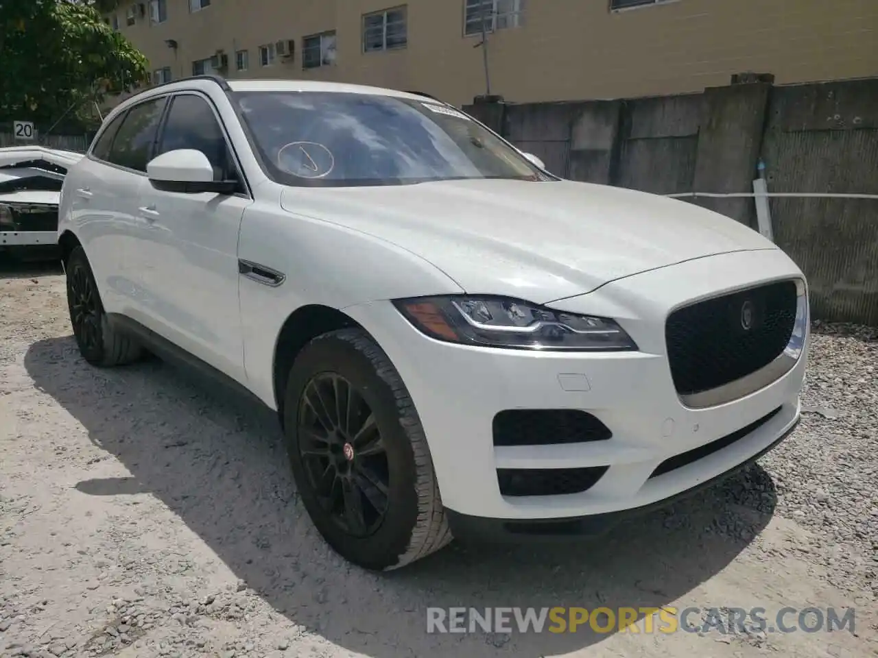 1 Фотография поврежденного автомобиля SADCK2FX0KA354223 JAGUAR F-PACE 2019