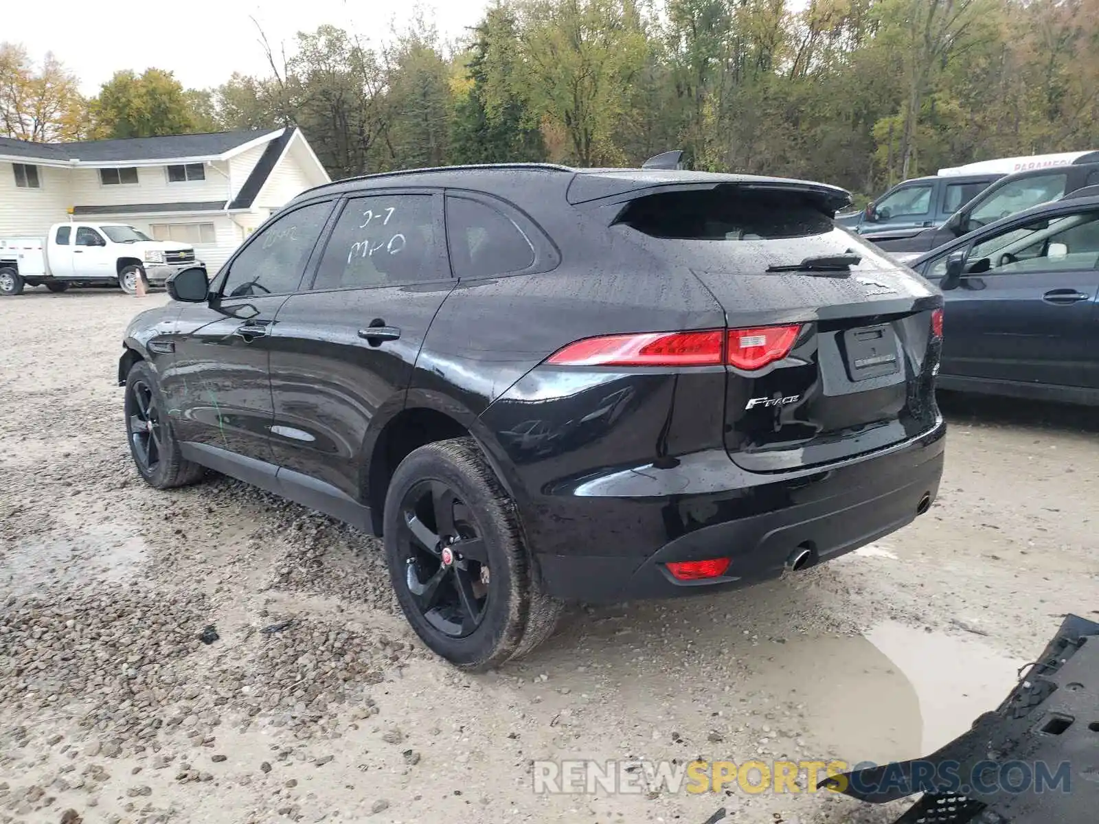 3 Фотография поврежденного автомобиля SADCK2FX0KA600901 JAGUAR F-PACE 2019