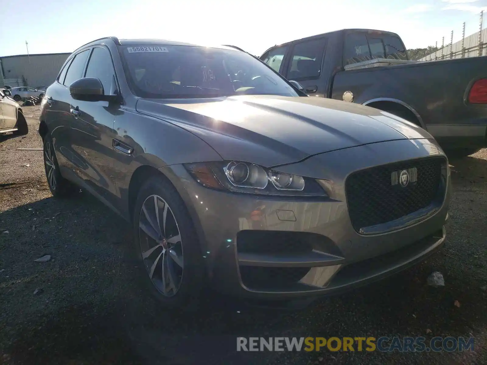 1 Photograph of a damaged car SADCK2FX0KA606570 JAGUAR F-PACE 2019