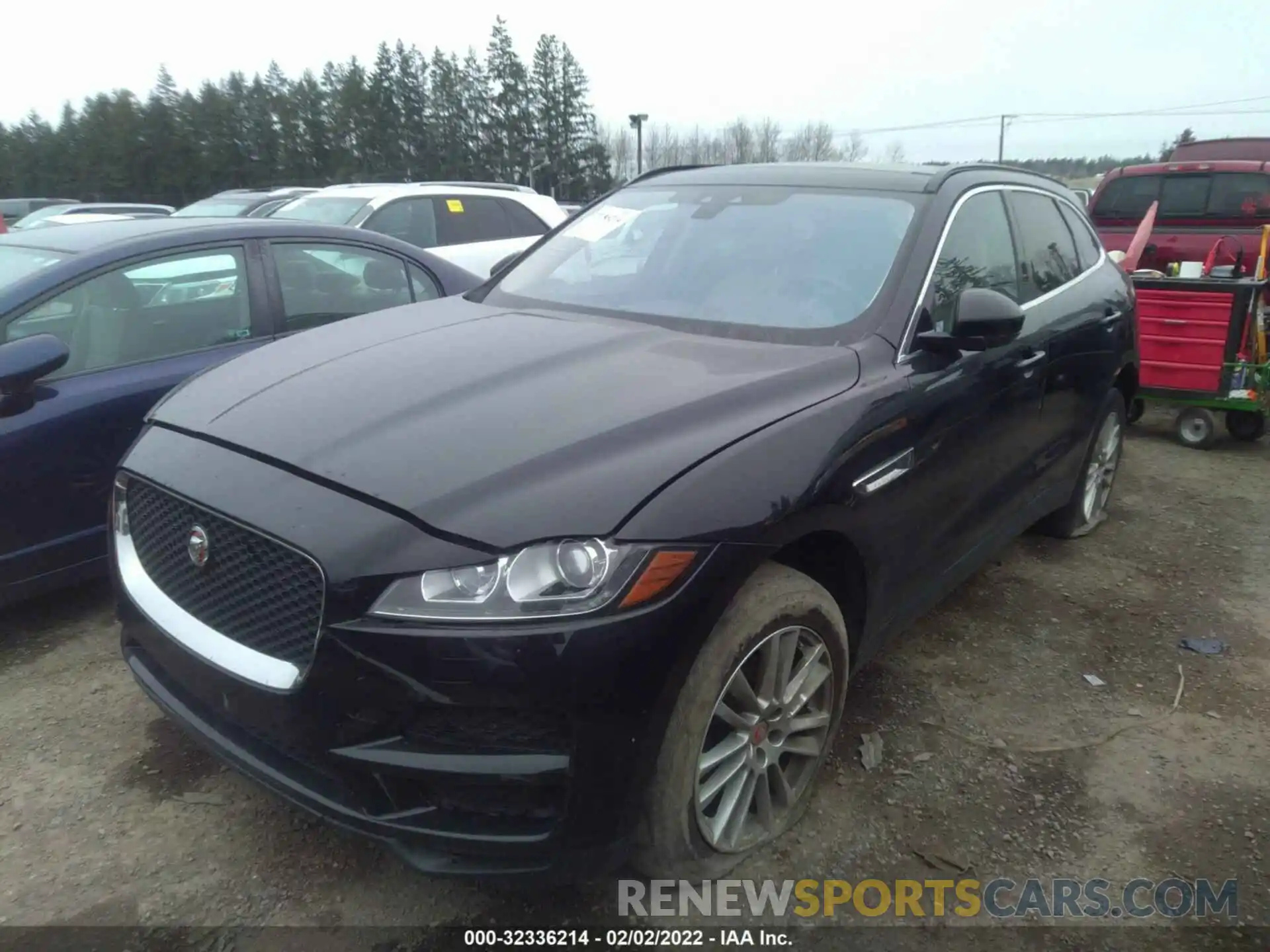 2 Фотография поврежденного автомобиля SADCK2FX0KA609615 JAGUAR F-PACE 2019