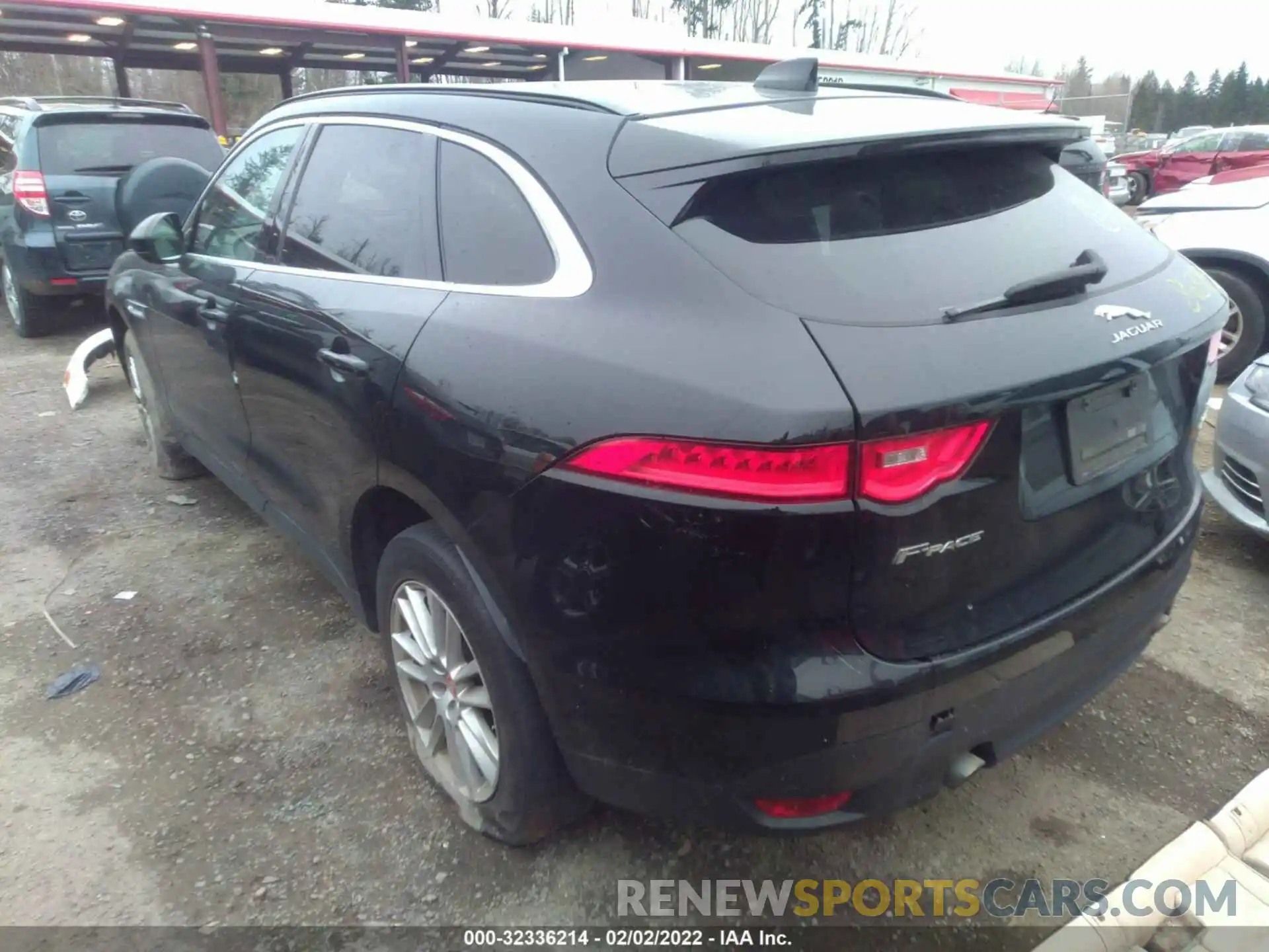 3 Фотография поврежденного автомобиля SADCK2FX0KA609615 JAGUAR F-PACE 2019