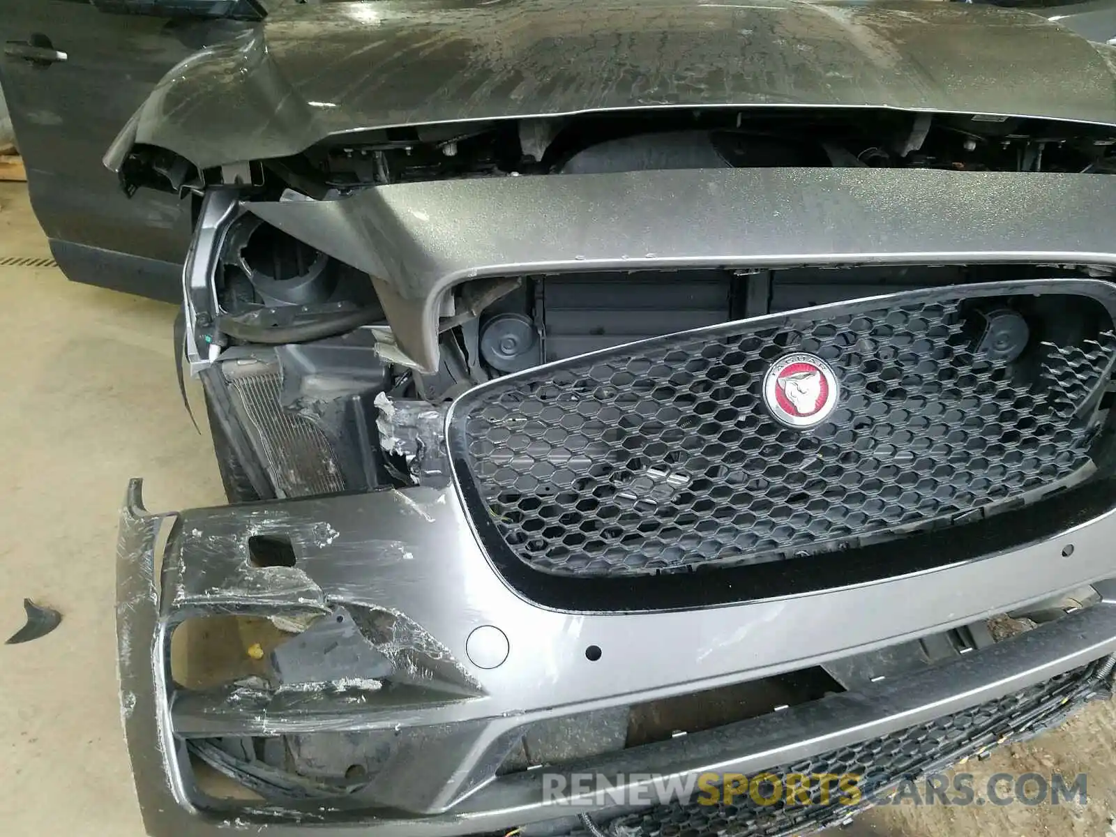 9 Фотография поврежденного автомобиля SADCK2FX1KA351816 JAGUAR F-PACE 2019