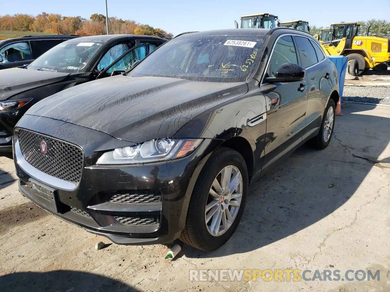 2 Фотография поврежденного автомобиля SADCK2FX2KA394982 JAGUAR F-PACE 2019