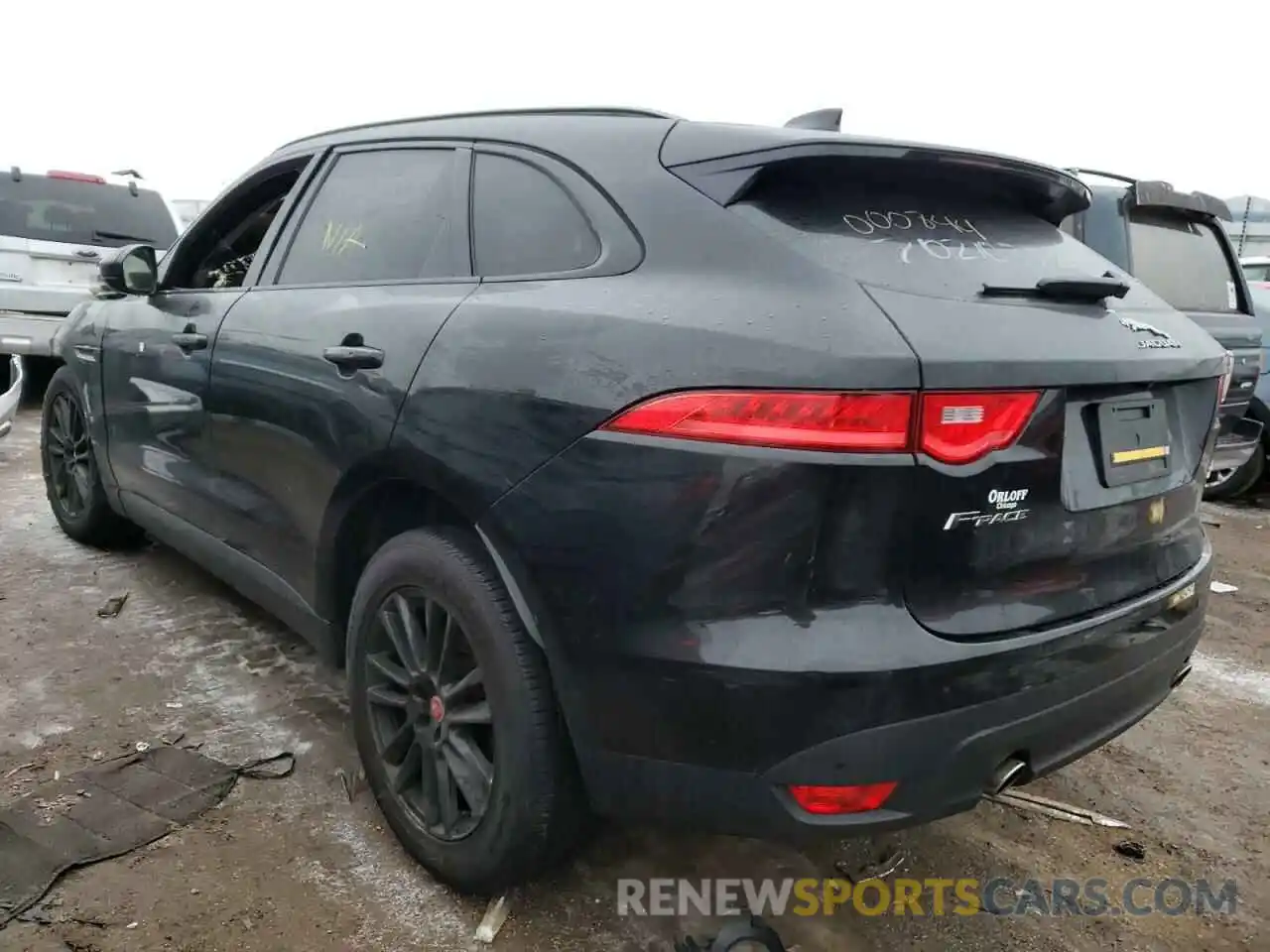 3 Фотография поврежденного автомобиля SADCK2FX2KA396635 JAGUAR F-PACE 2019