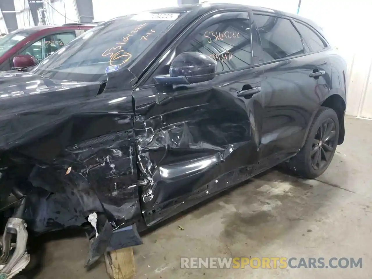 10 Photograph of a damaged car SADCK2FX5KA363032 JAGUAR F-PACE 2019