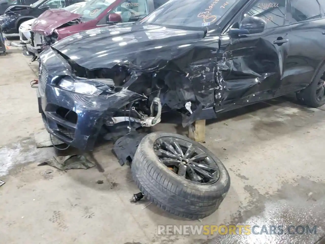 9 Photograph of a damaged car SADCK2FX5KA363032 JAGUAR F-PACE 2019