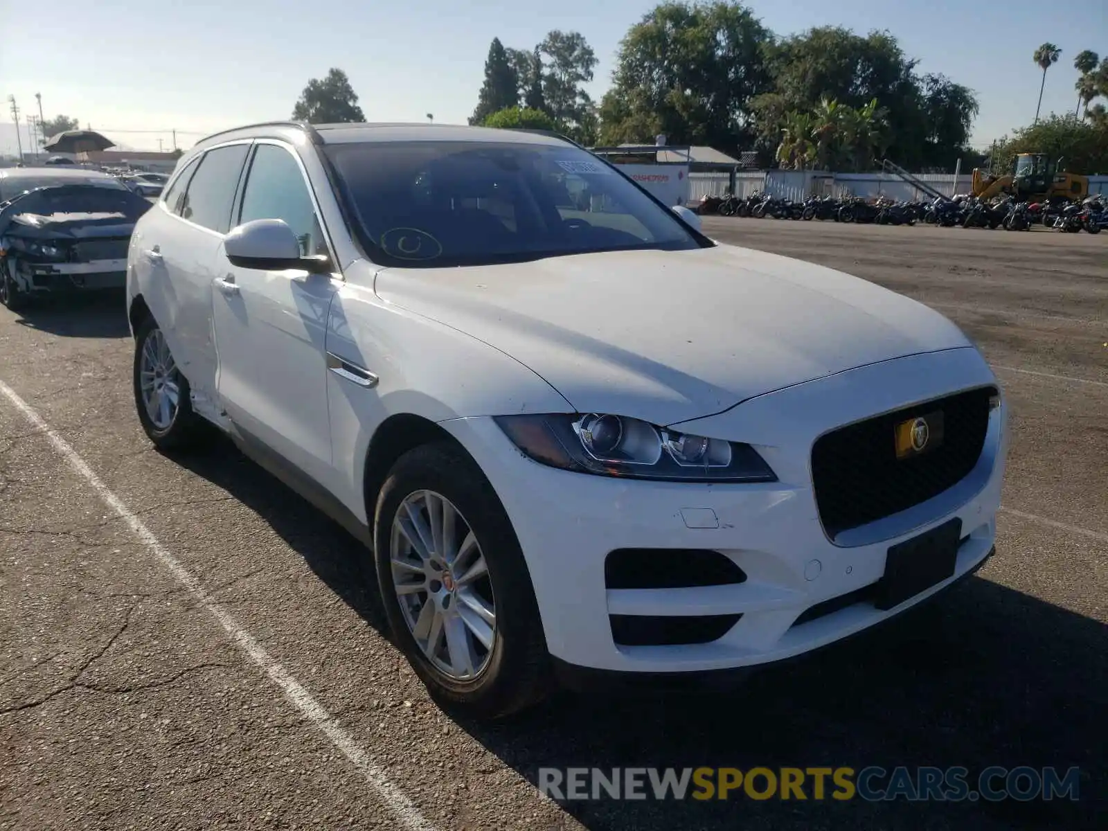 1 Photograph of a damaged car SADCK2FX5KA601185 JAGUAR F-PACE 2019