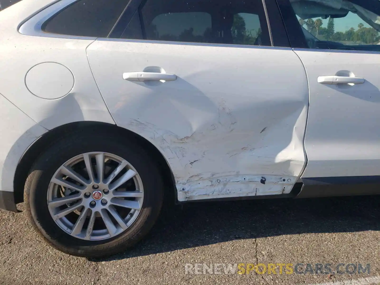 9 Photograph of a damaged car SADCK2FX5KA601185 JAGUAR F-PACE 2019