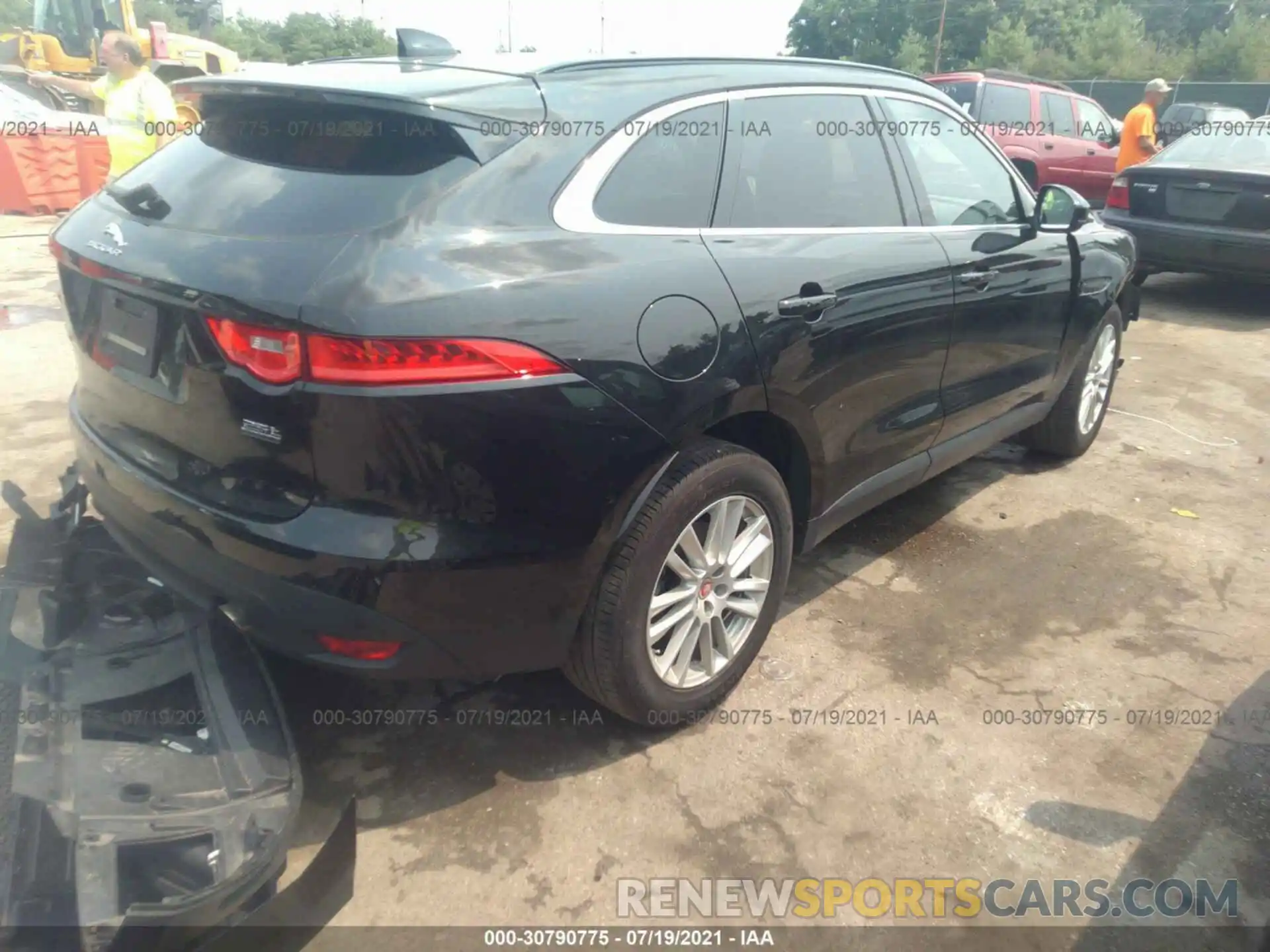 4 Photograph of a damaged car SADCK2FX6KA396489 JAGUAR F-PACE 2019