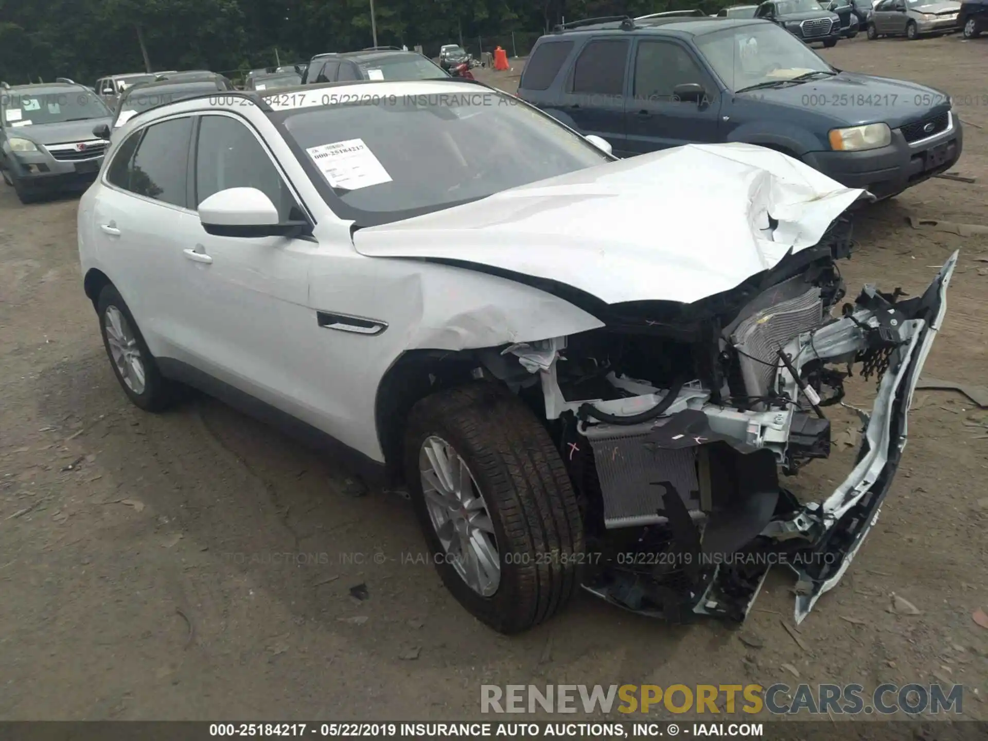 1 Photograph of a damaged car SADCK2FX7KA352159 JAGUAR F-PACE 2019