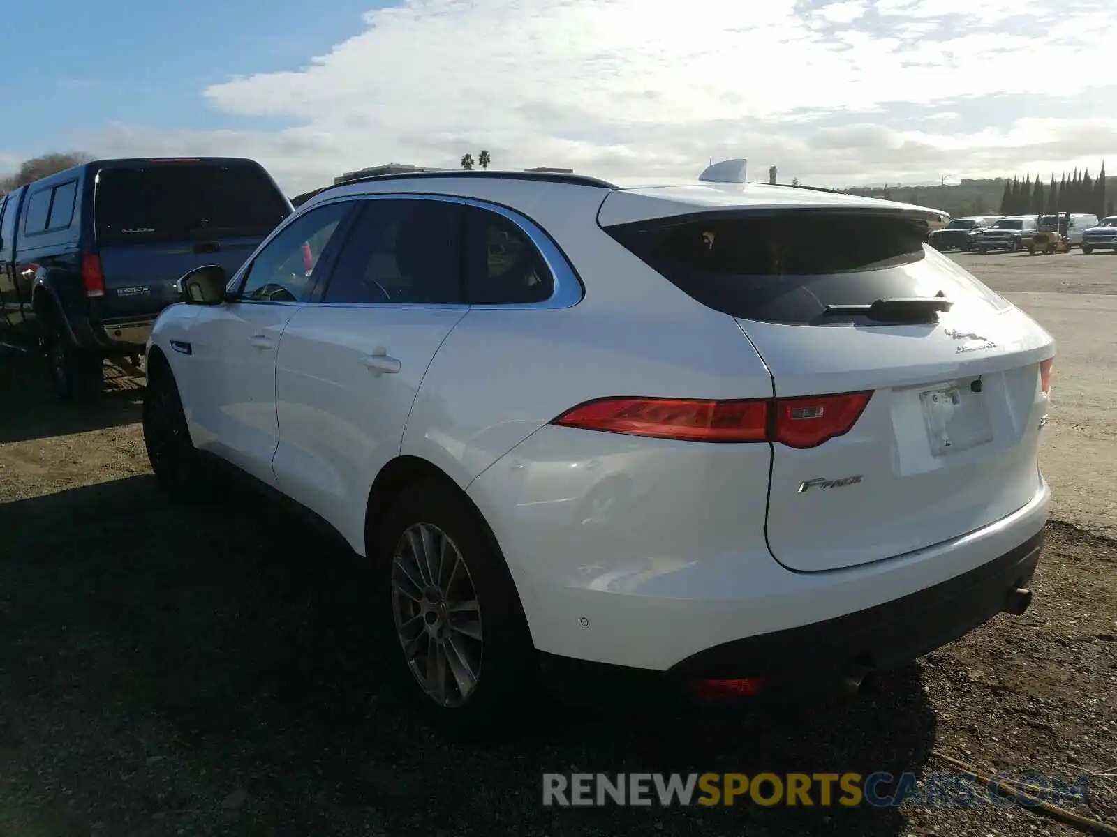 3 Photograph of a damaged car SADCK2FX7KA354946 JAGUAR F-PACE 2019