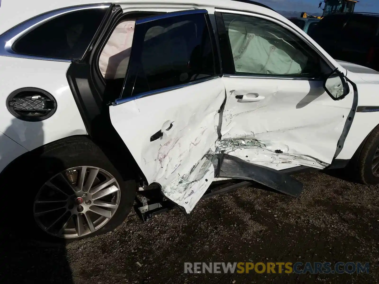 9 Photograph of a damaged car SADCK2FX7KA354946 JAGUAR F-PACE 2019