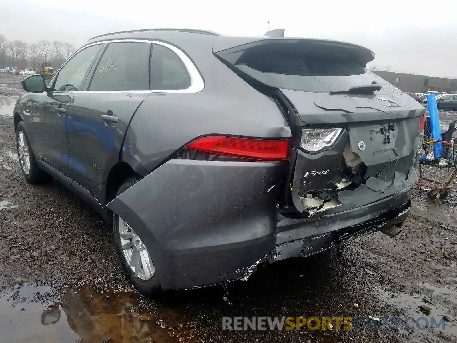 3 Photograph of a damaged car SADCK2FX7KA607652 JAGUAR F-PACE 2019