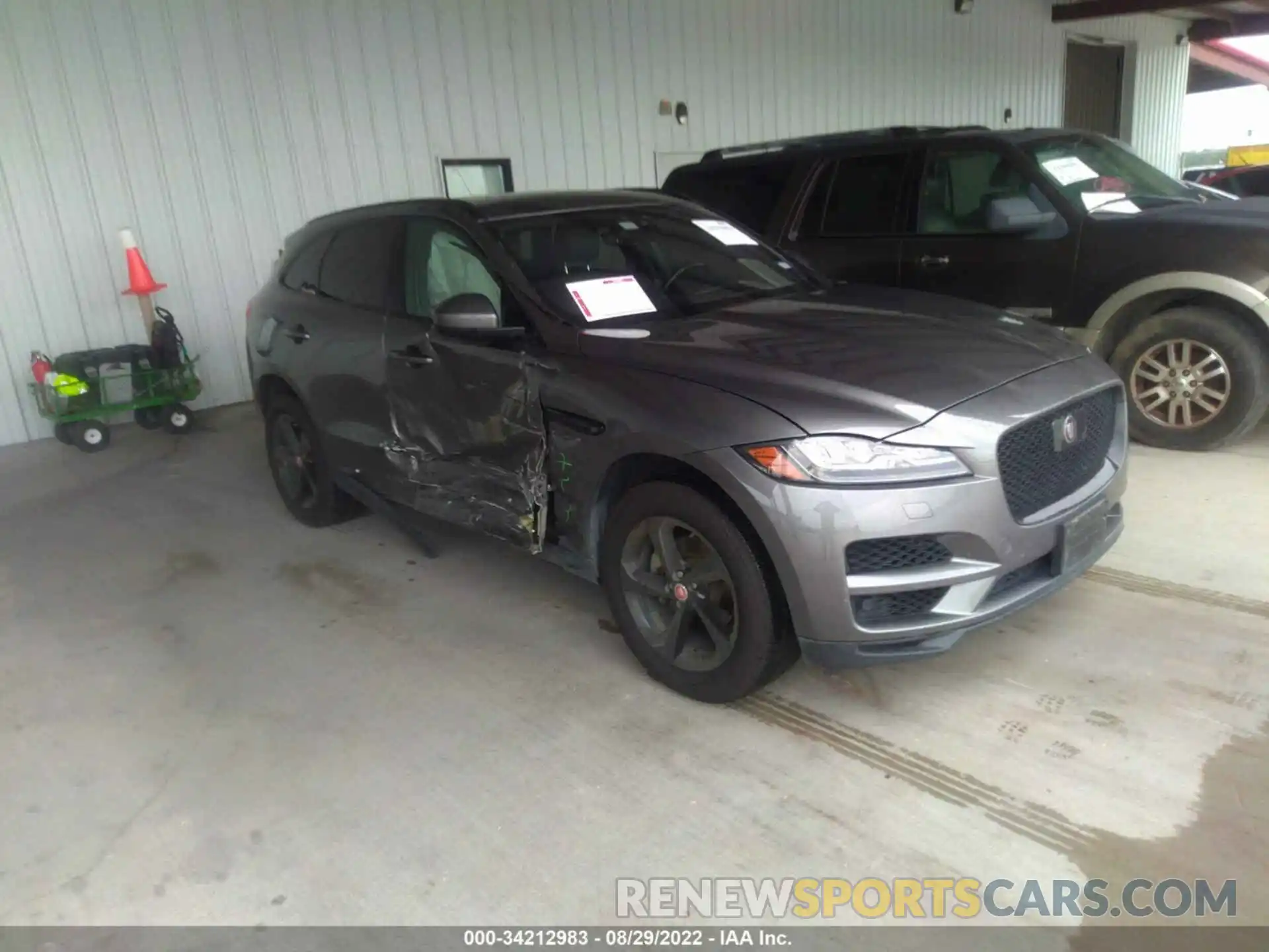 1 Фотография поврежденного автомобиля SADCK2FX9KA368198 JAGUAR F-PACE 2019