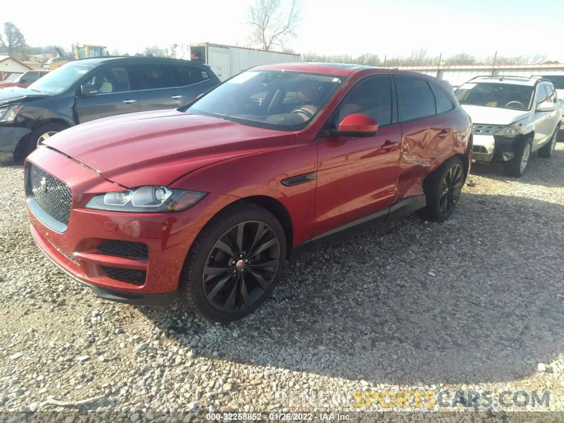 2 Фотография поврежденного автомобиля SADCK2FX9KA394039 JAGUAR F-PACE 2019