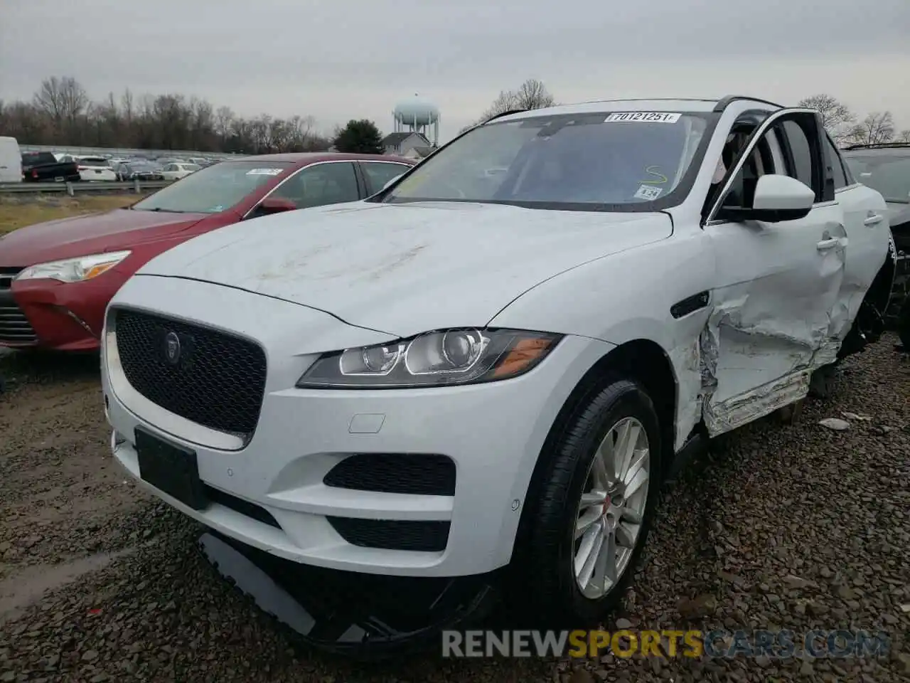 2 Фотография поврежденного автомобиля SADCK2FXXKA352026 JAGUAR F-PACE 2019