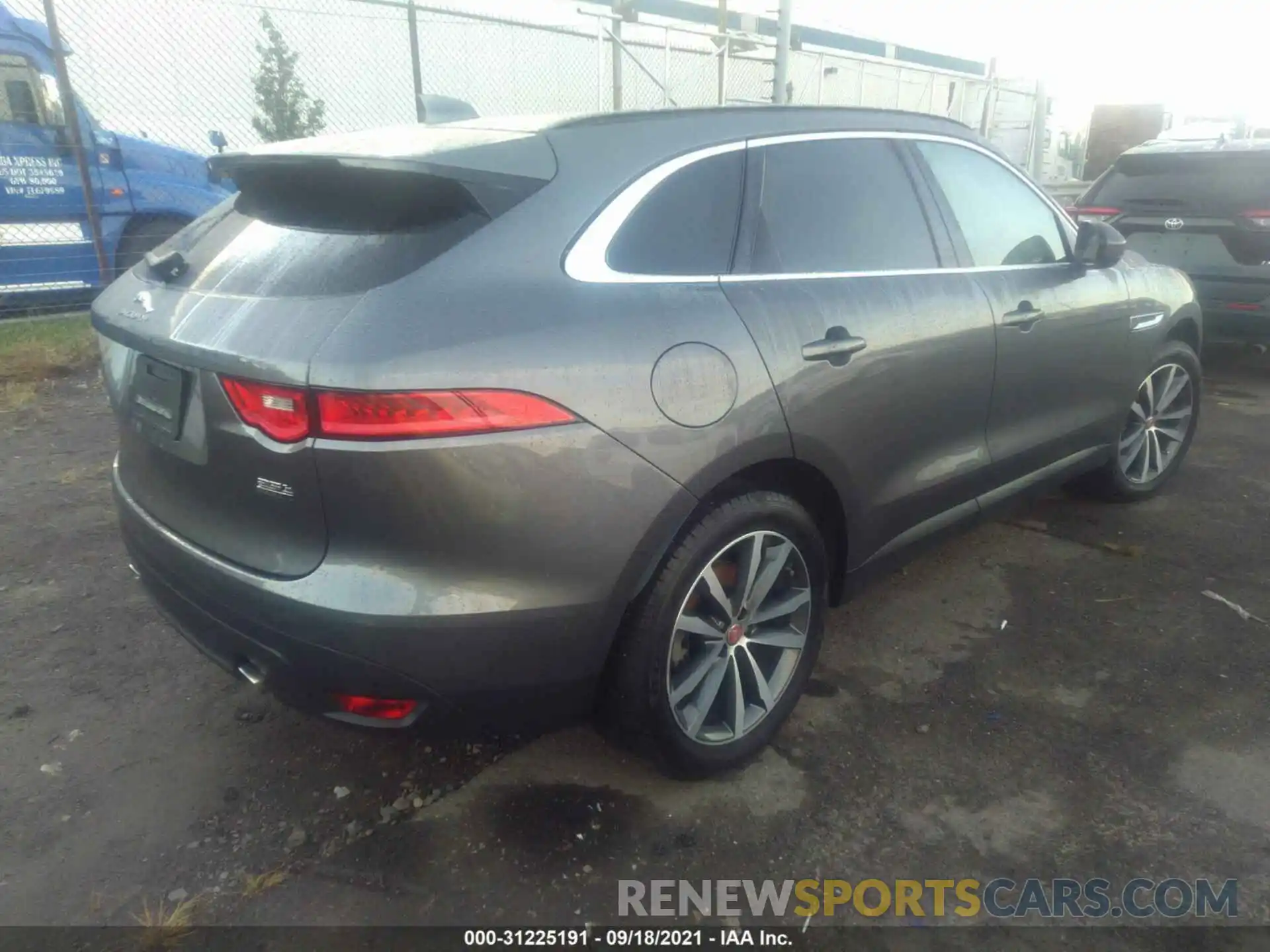 4 Photograph of a damaged car SADCK2FXXKA354097 JAGUAR F-PACE 2019