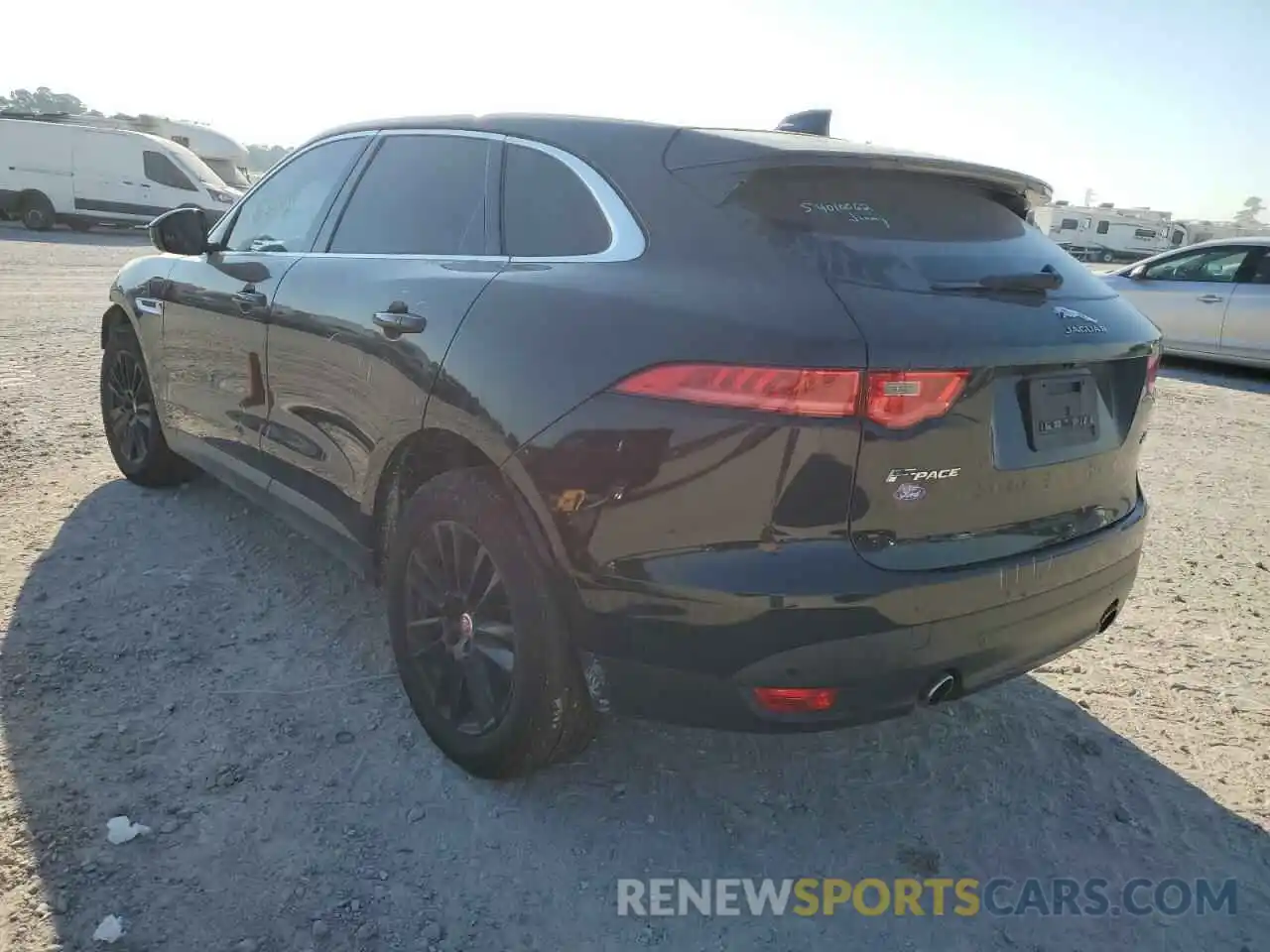 3 Фотография поврежденного автомобиля SADCK2GX0KA390315 JAGUAR F-PACE 2019