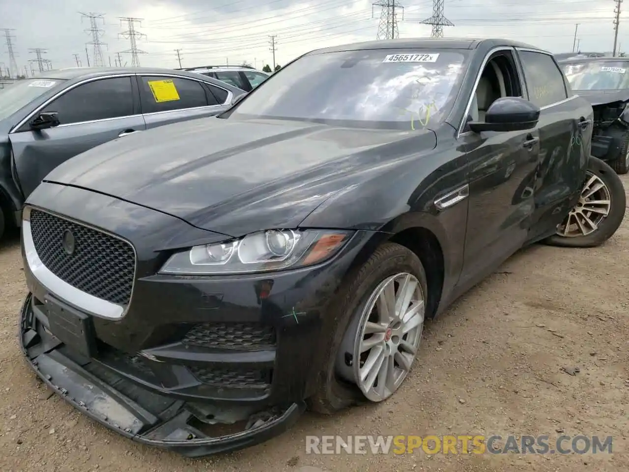 2 Фотография поврежденного автомобиля SADCK2GX0KA393005 JAGUAR F-PACE 2019