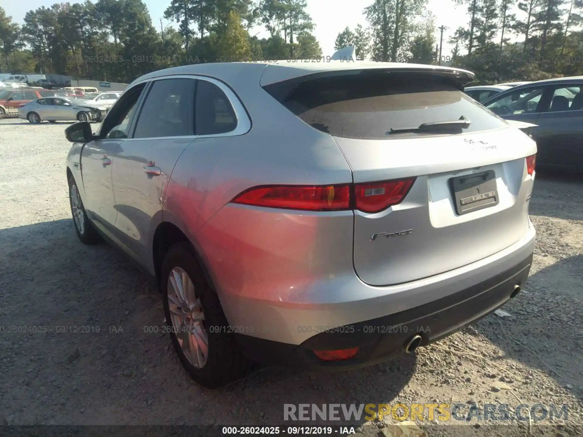 3 Photograph of a damaged car SADCK2GX0KA393053 JAGUAR F-PACE 2019