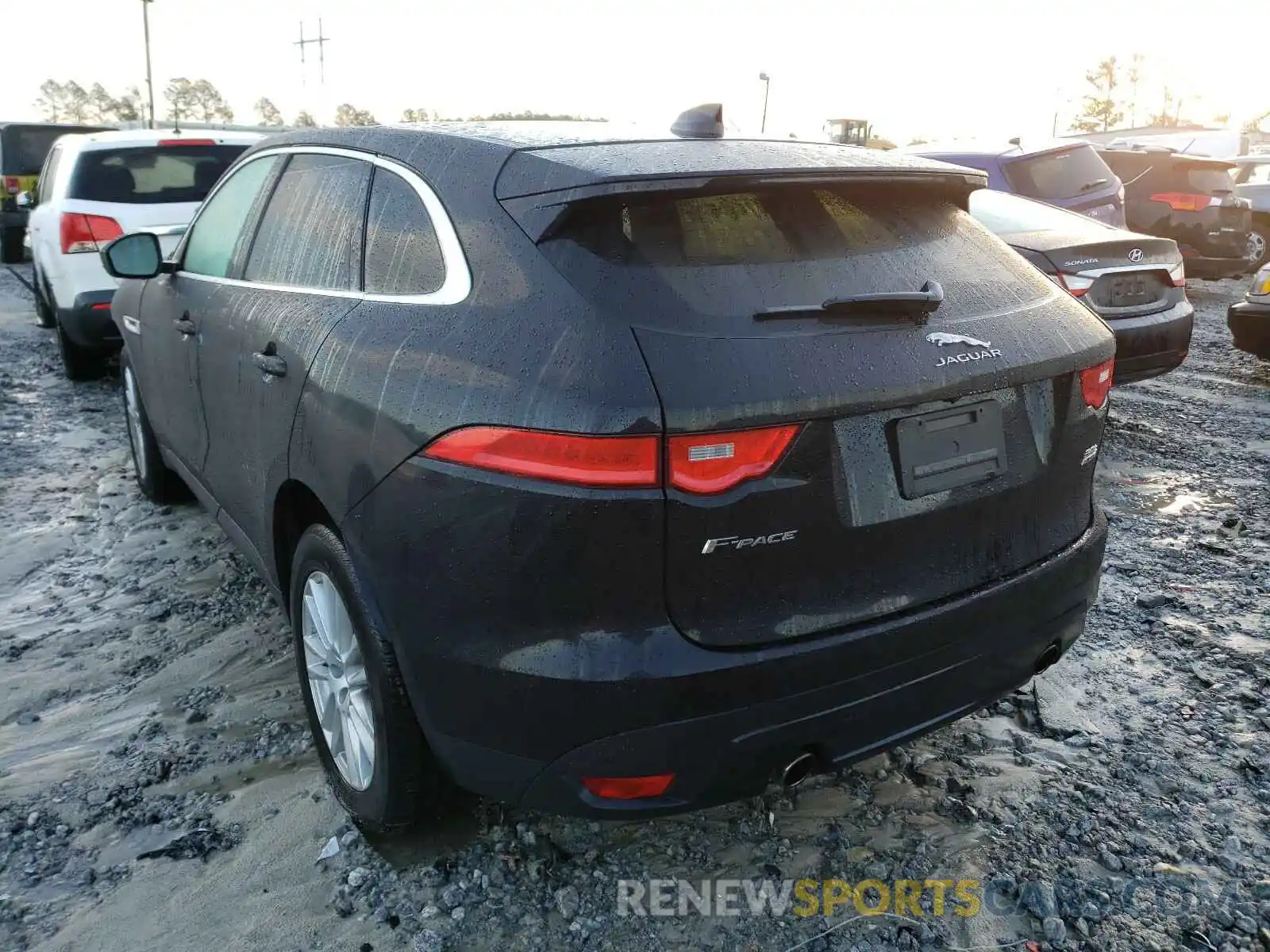 3 Фотография поврежденного автомобиля SADCK2GX1KA394017 JAGUAR F-PACE 2019