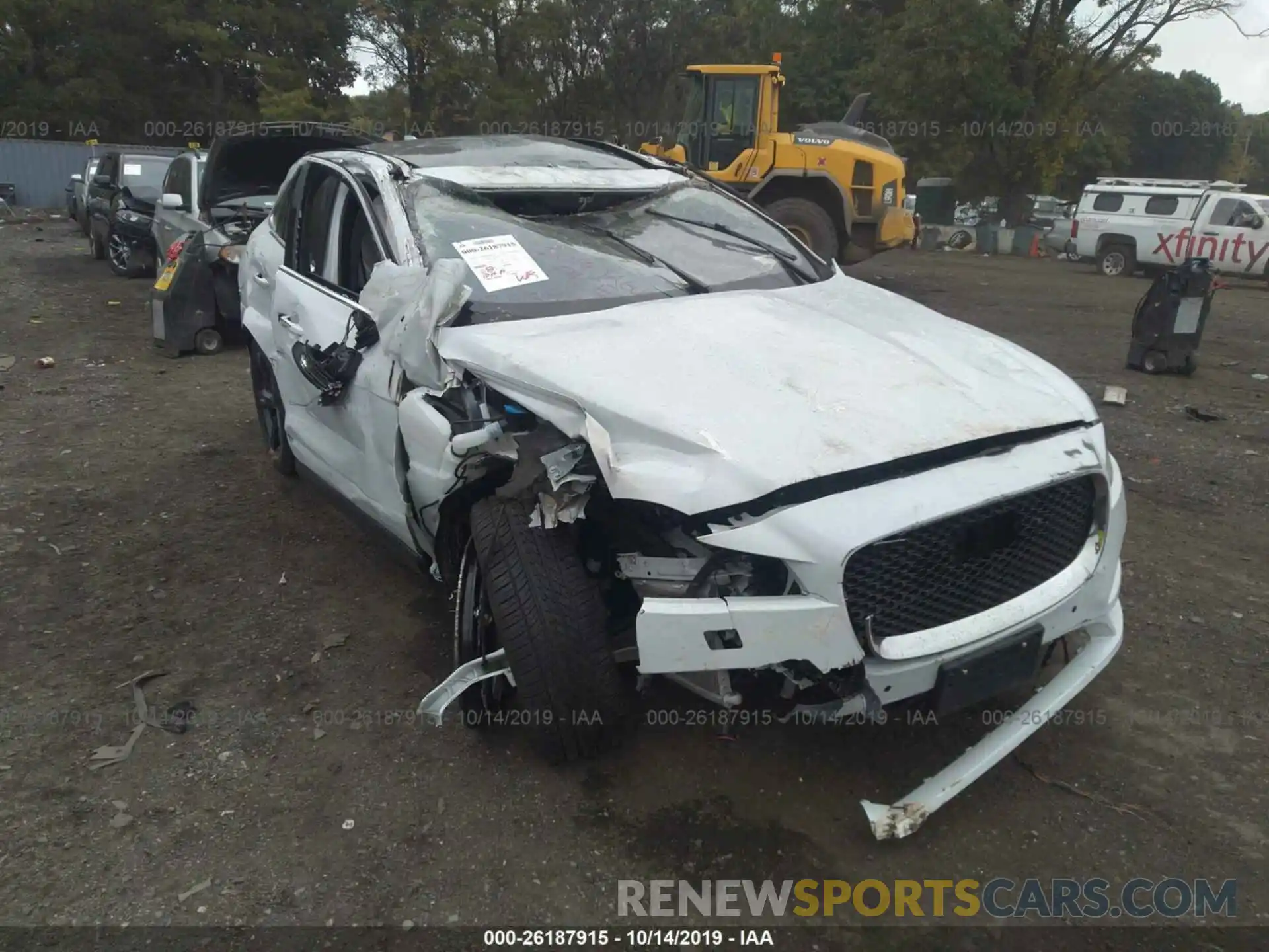 1 Photograph of a damaged car SADCK2GX1KA602400 JAGUAR F-PACE 2019