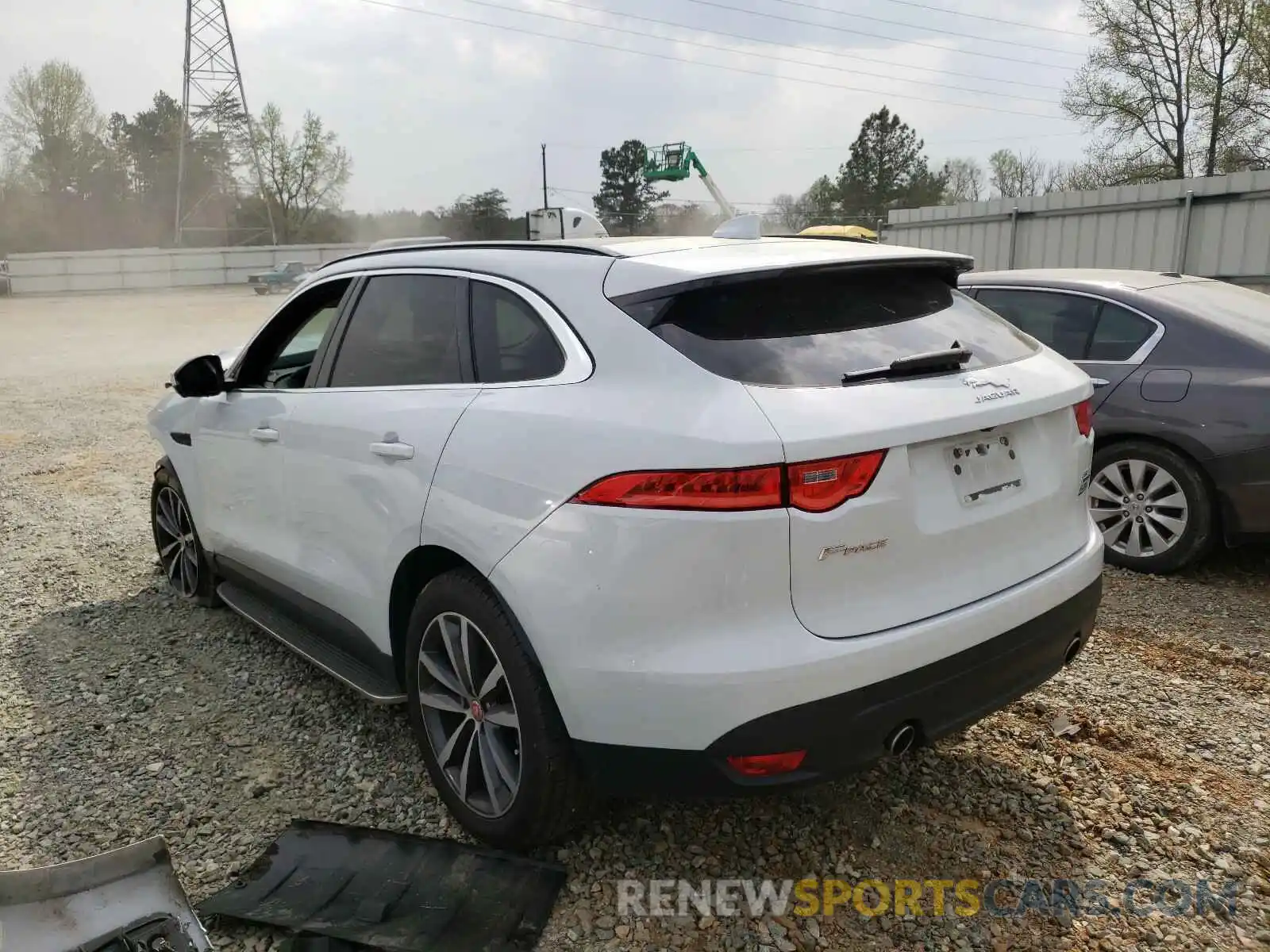 3 Photograph of a damaged car SADCK2GX2KA368574 JAGUAR F-PACE 2019