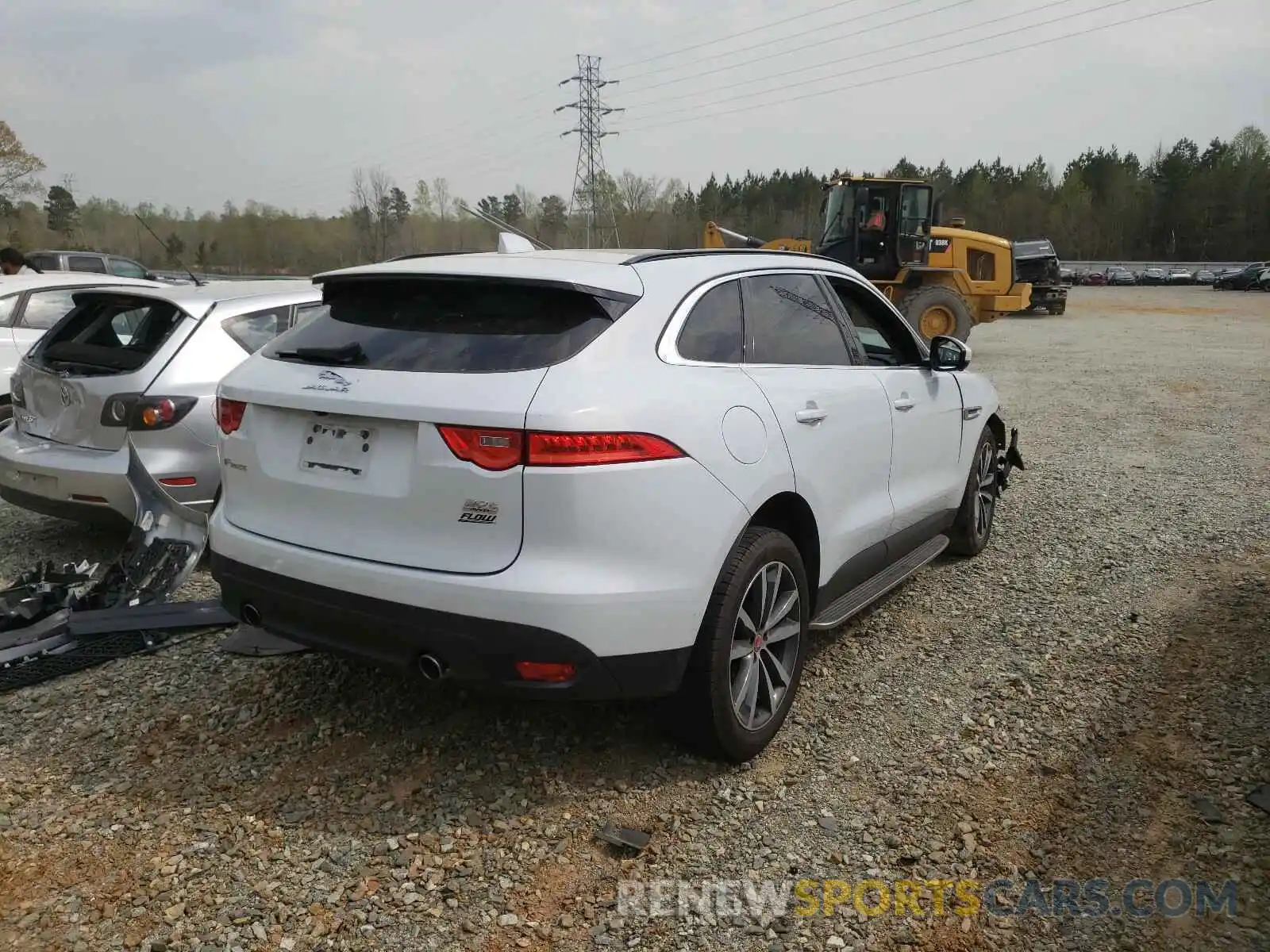 4 Photograph of a damaged car SADCK2GX2KA368574 JAGUAR F-PACE 2019