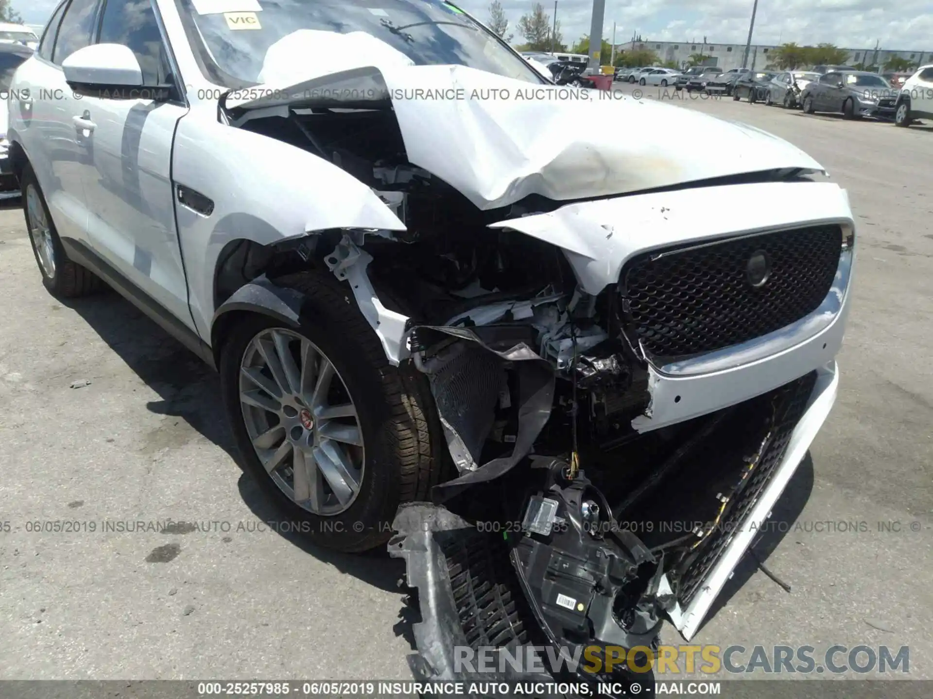 6 Photograph of a damaged car SADCK2GX2KA391420 JAGUAR F-PACE 2019