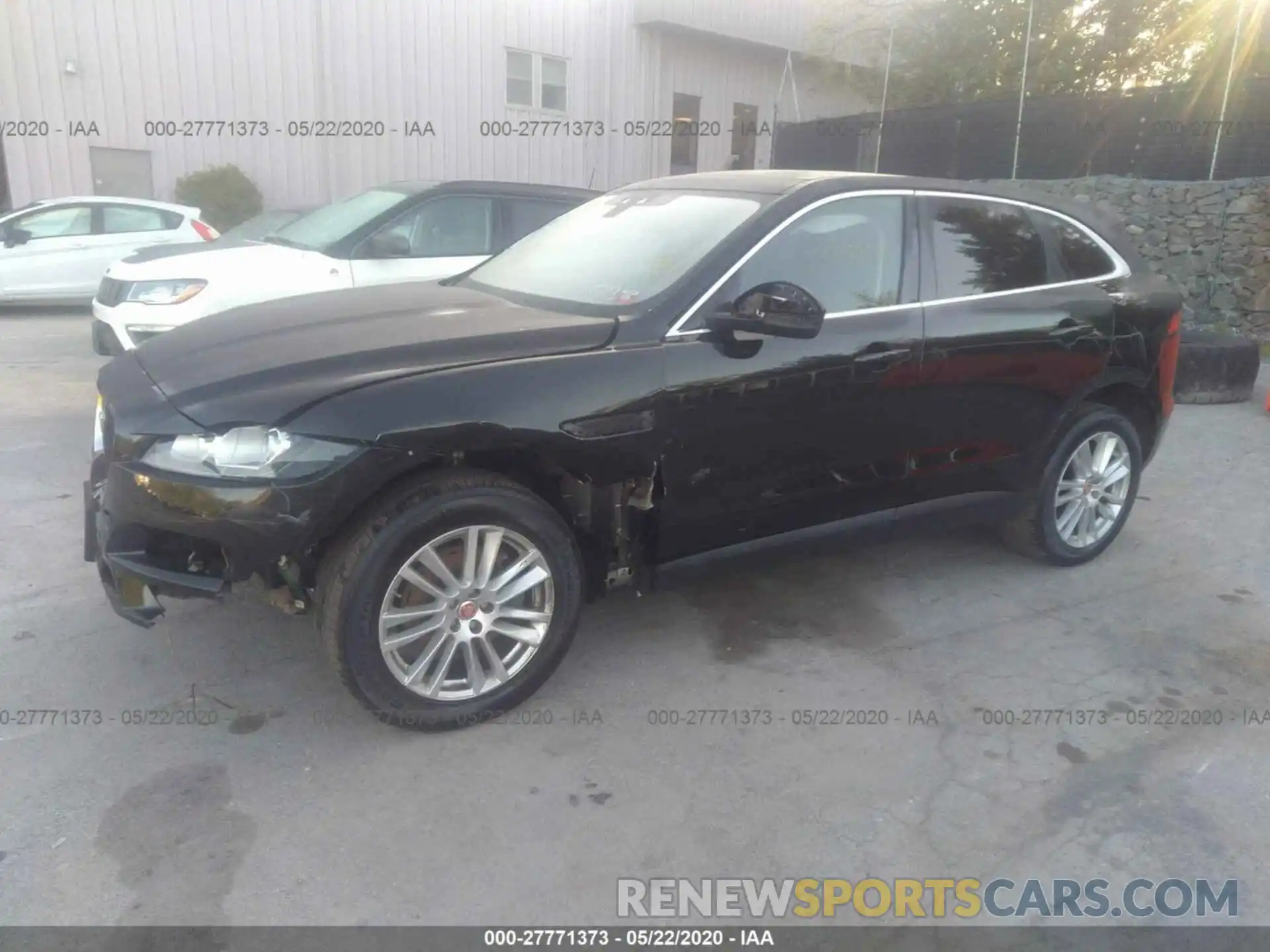 2 Фотография поврежденного автомобиля SADCK2GX4KA390379 JAGUAR F-PACE 2019