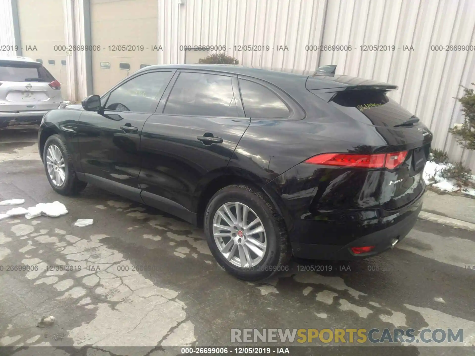 3 Фотография поврежденного автомобиля SADCK2GX4KA390558 JAGUAR F-PACE 2019